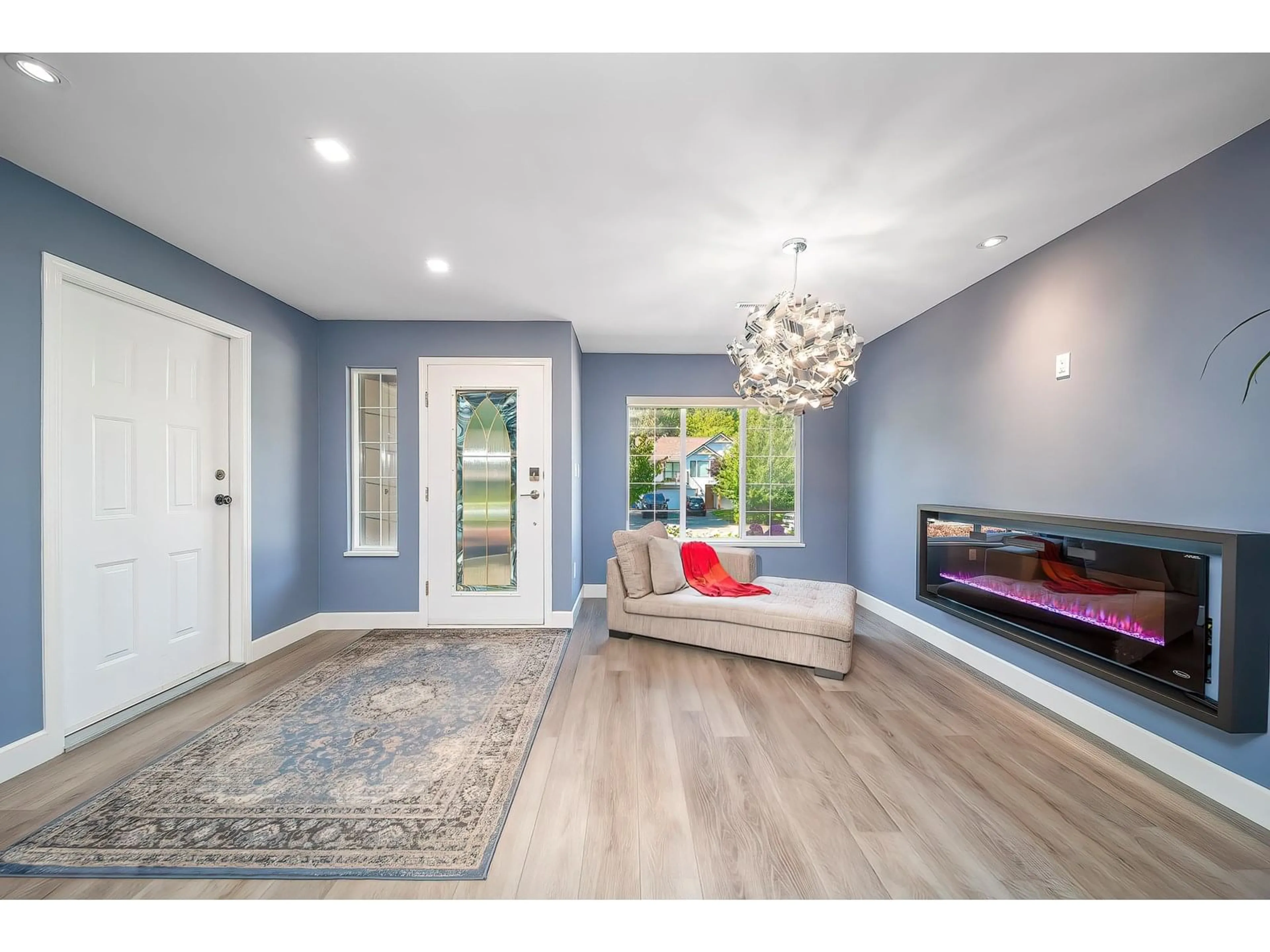 Indoor entryway for 21446 91ST, Langley British Columbia V1M3K3