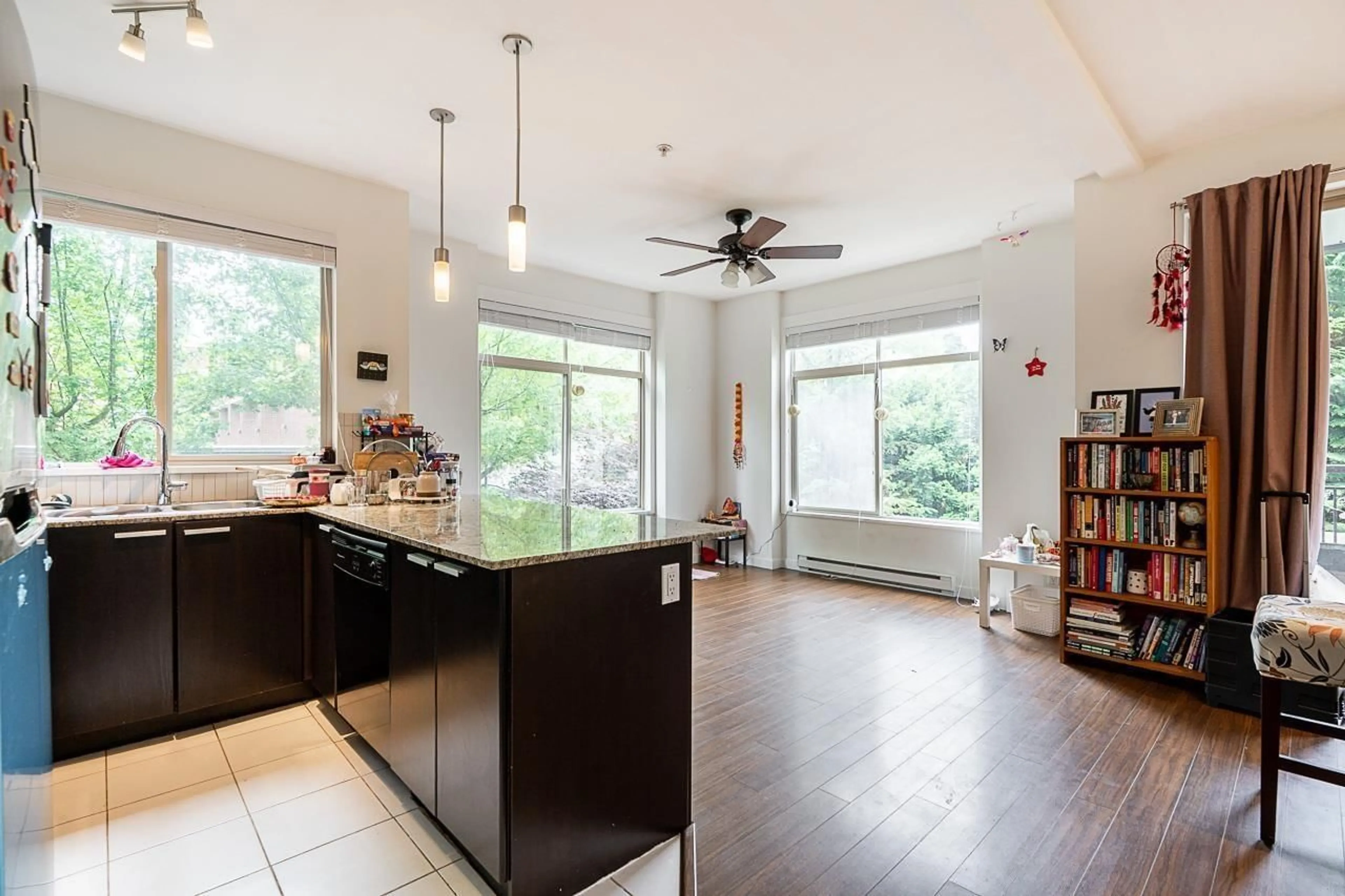 Open concept kitchen, unknown for 205 - 10455 UNIVERSITY, Surrey British Columbia V3T0A5