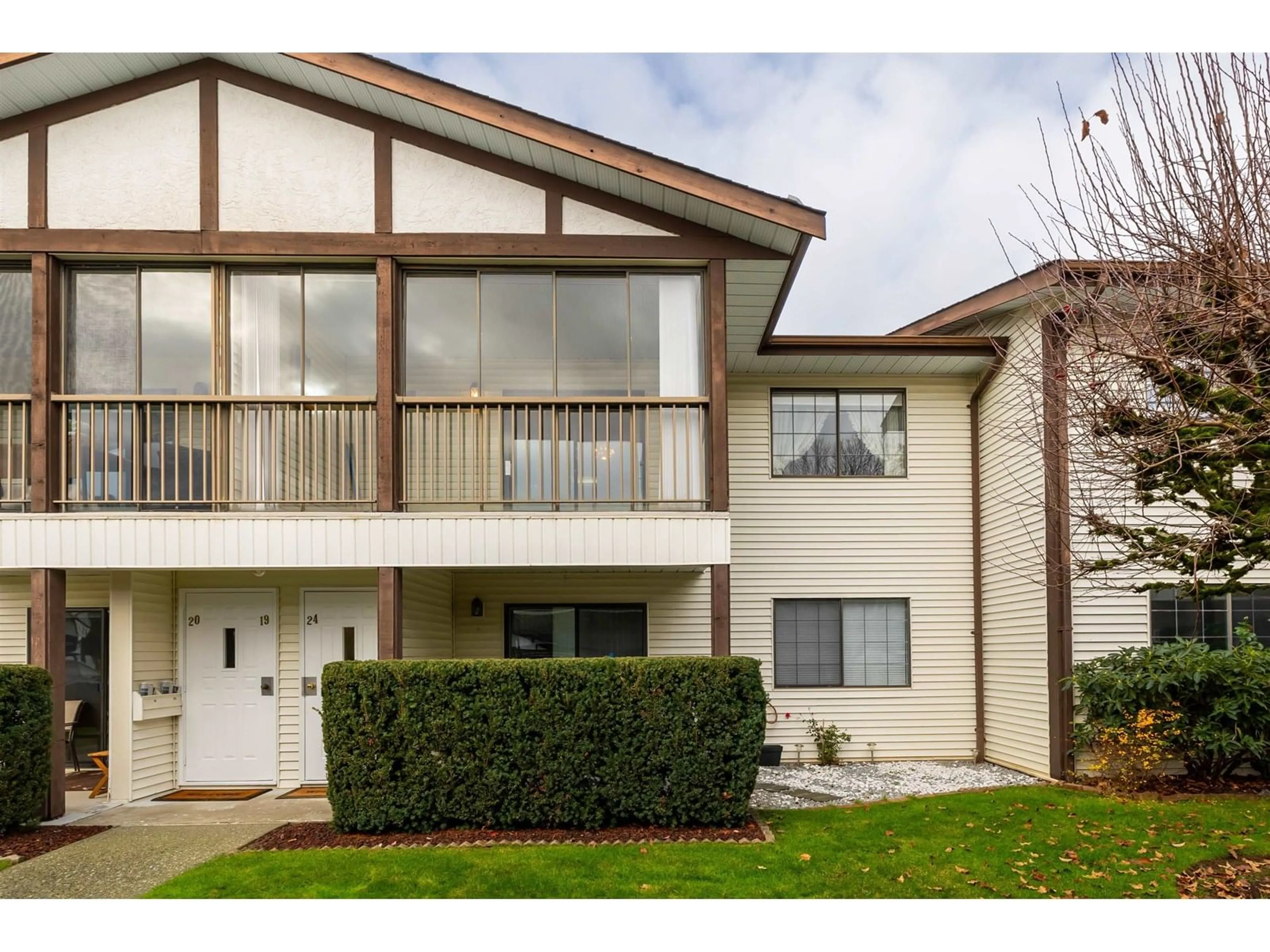 Home with vinyl exterior material, unknown for 23 - 32718 GARIBALDI, Abbotsford British Columbia V2T5T6