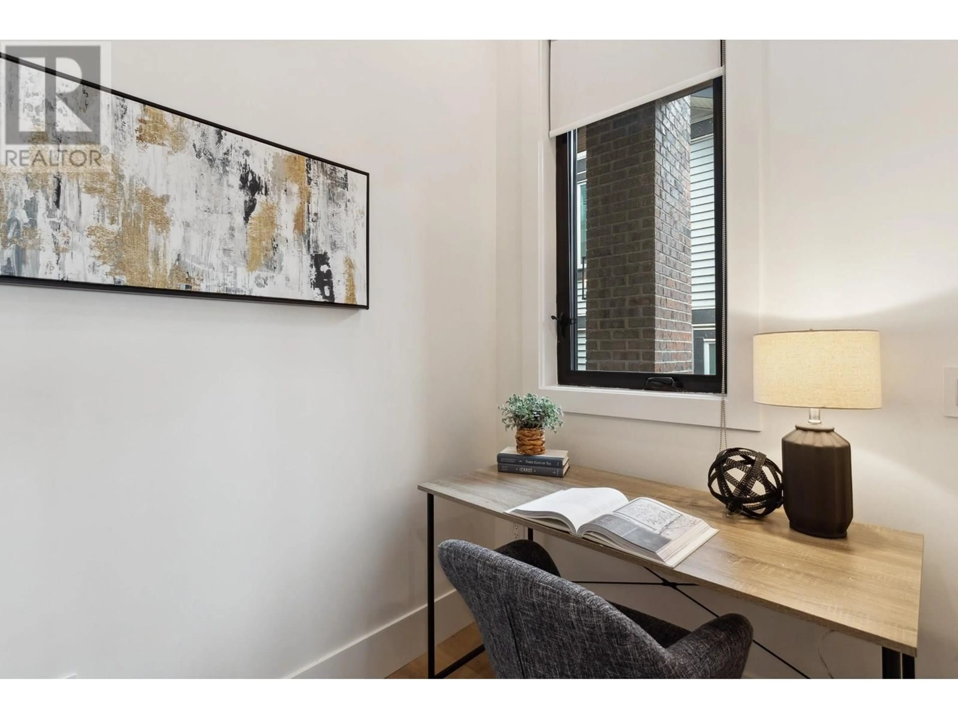 A pic of a room for 104 - 1038 DELESTRE AVENUE, Coquitlam British Columbia V3K2H2