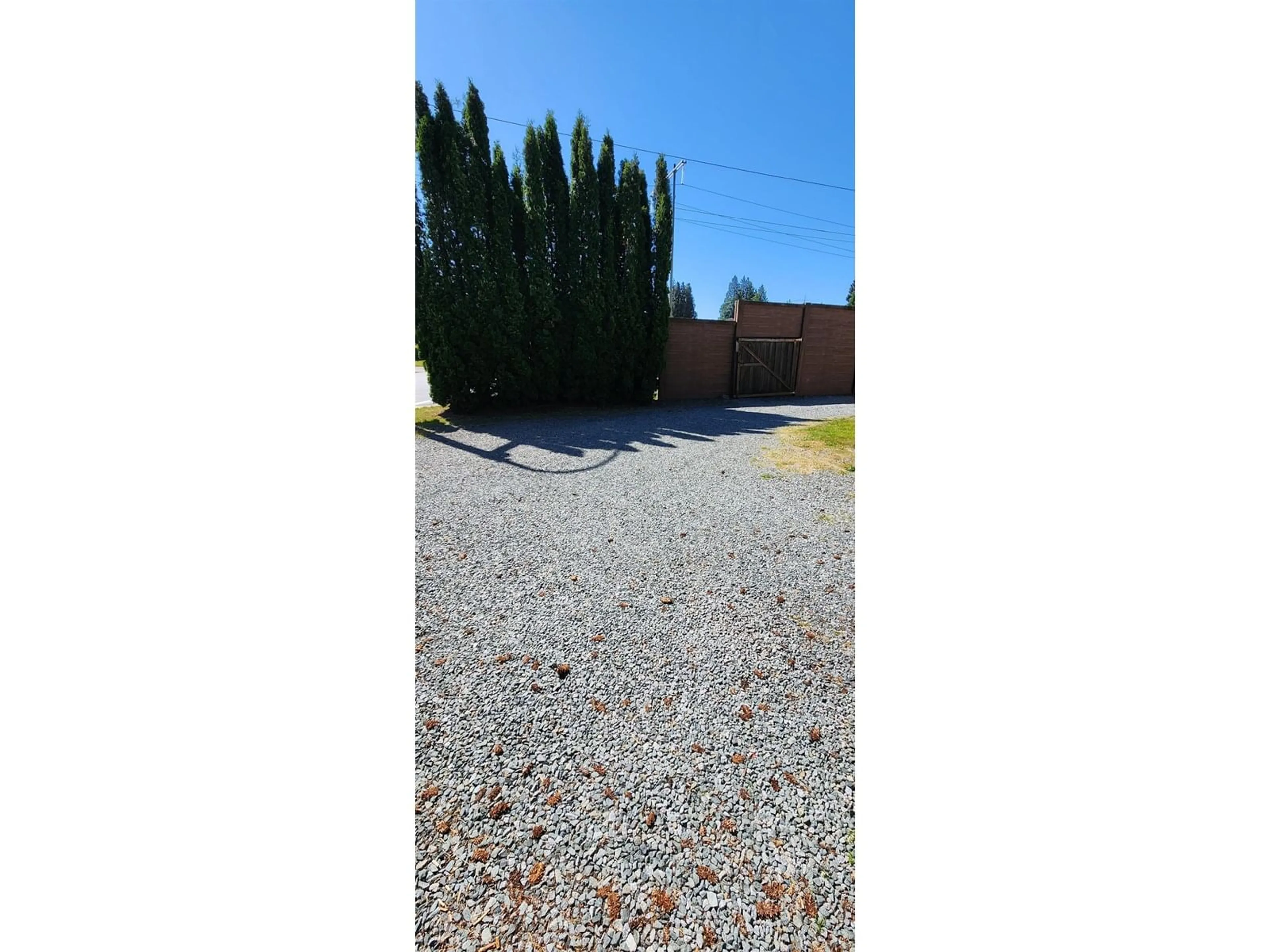 A pic from outside/outdoor area/front of a property/back of a property/a pic from drone, street for 8631 BROOKE, Delta British Columbia V4C4G2