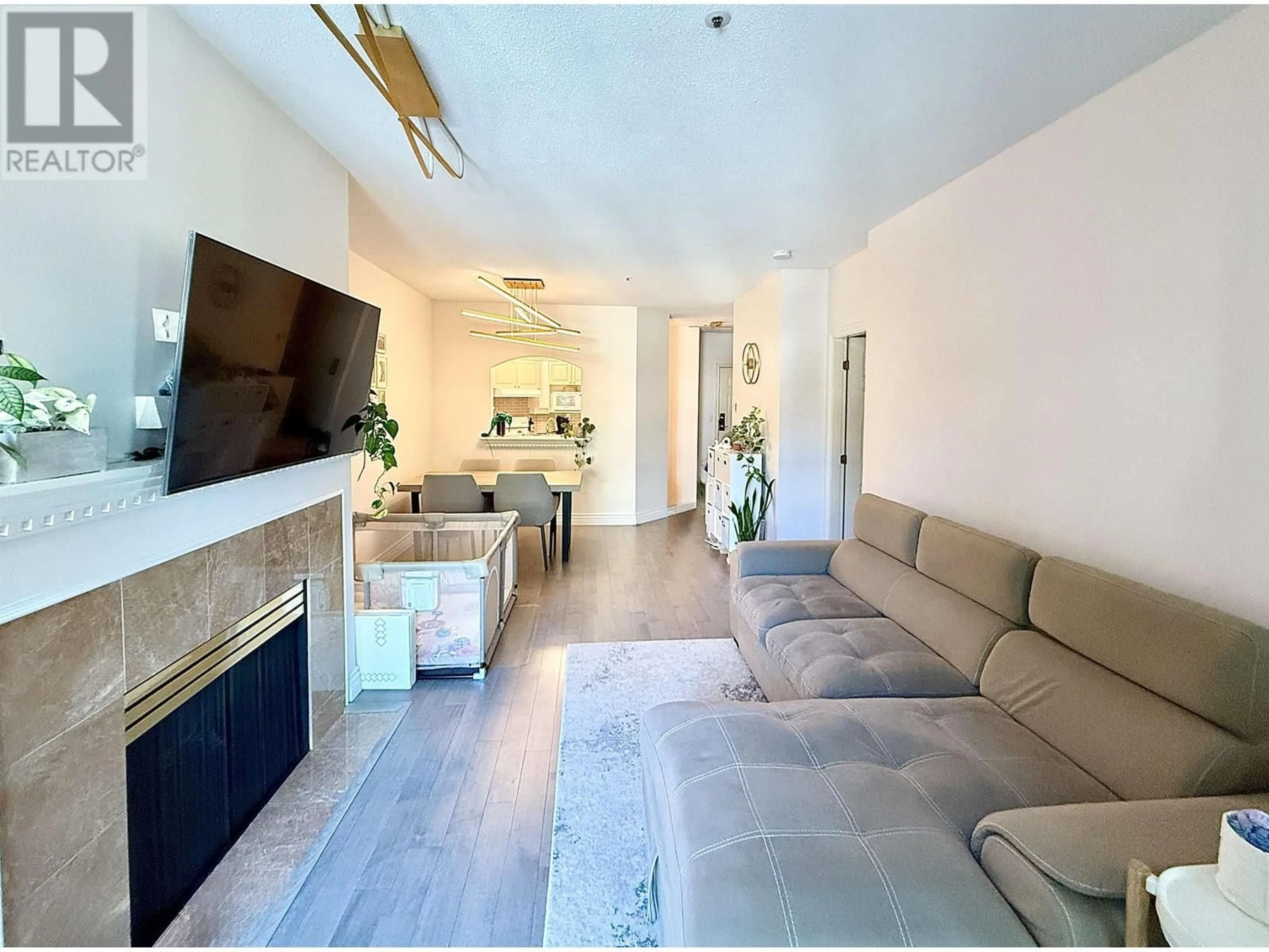 Living room with furniture, unknown for 307 - 3621 26TH AVENUE, Vancouver British Columbia V6S1P2