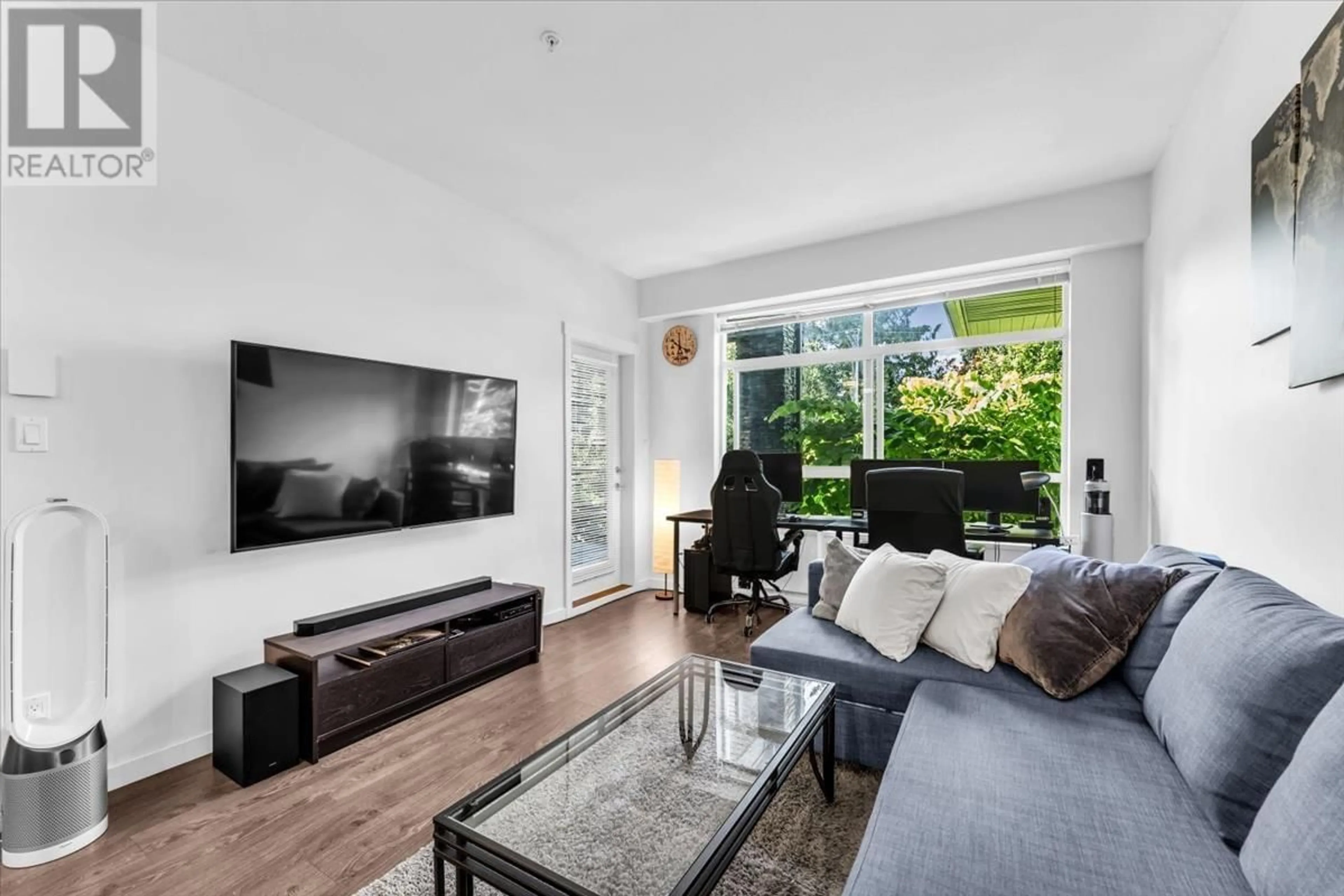 Living room with furniture, unknown for 209 - 617 SMITH AVENUE, Coquitlam British Columbia V3J0C3