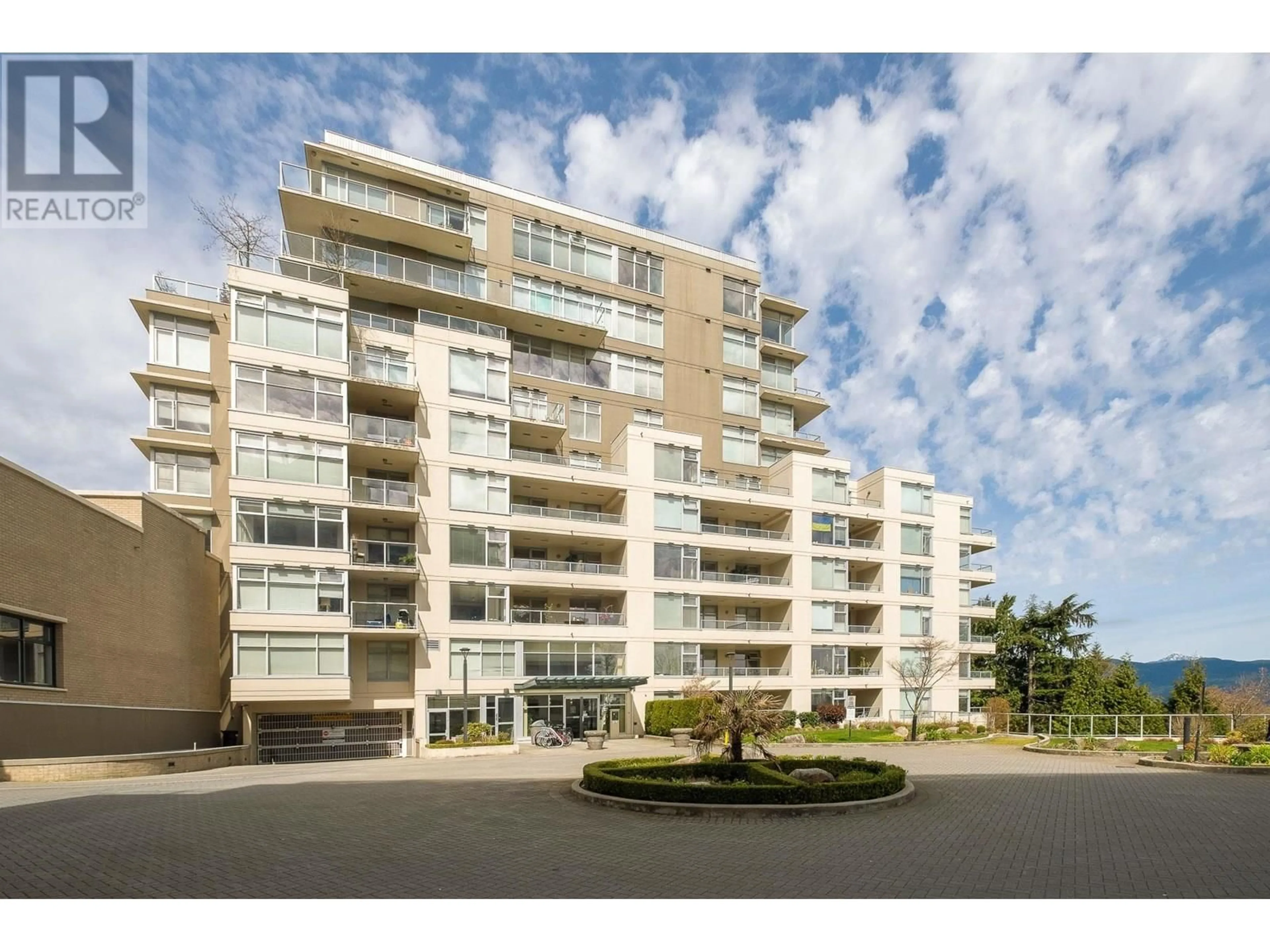 Unknown for 207 - 9288 UNIVERSITY CRESCENT, Burnaby British Columbia V5A4X7