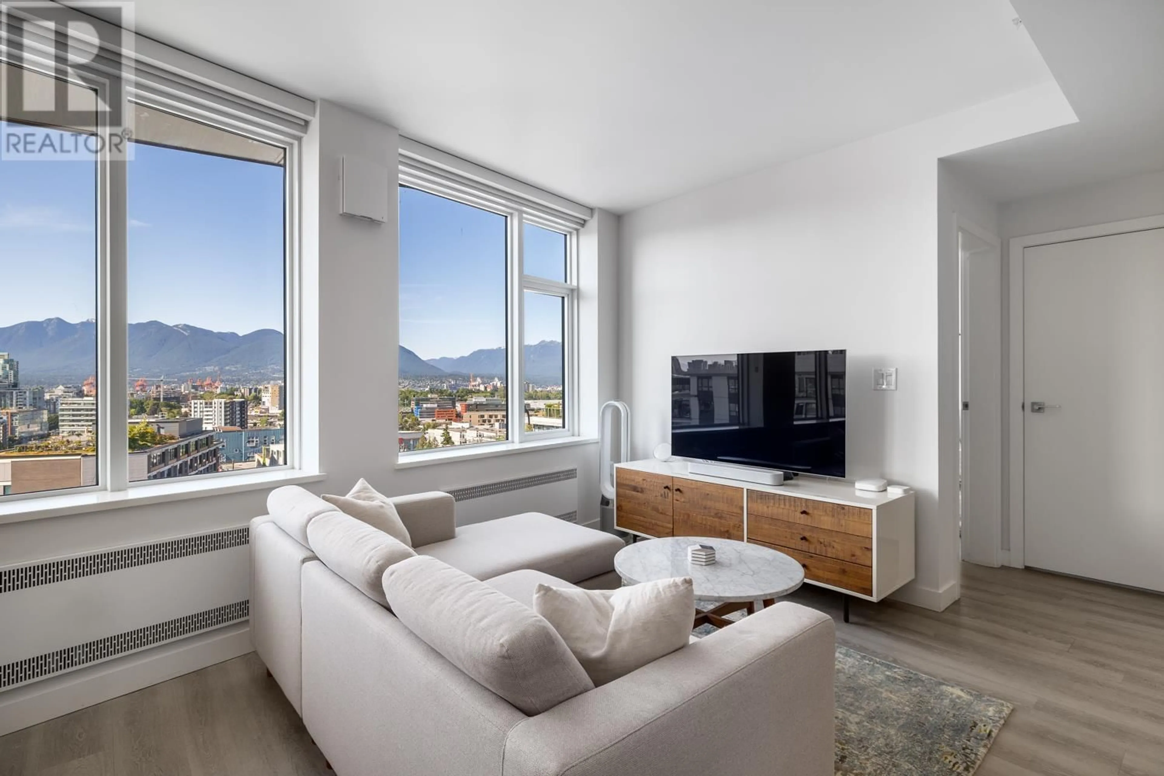 Living room with furniture, unknown for 902 - 209 7TH AVENUE, Vancouver British Columbia V5T0H3