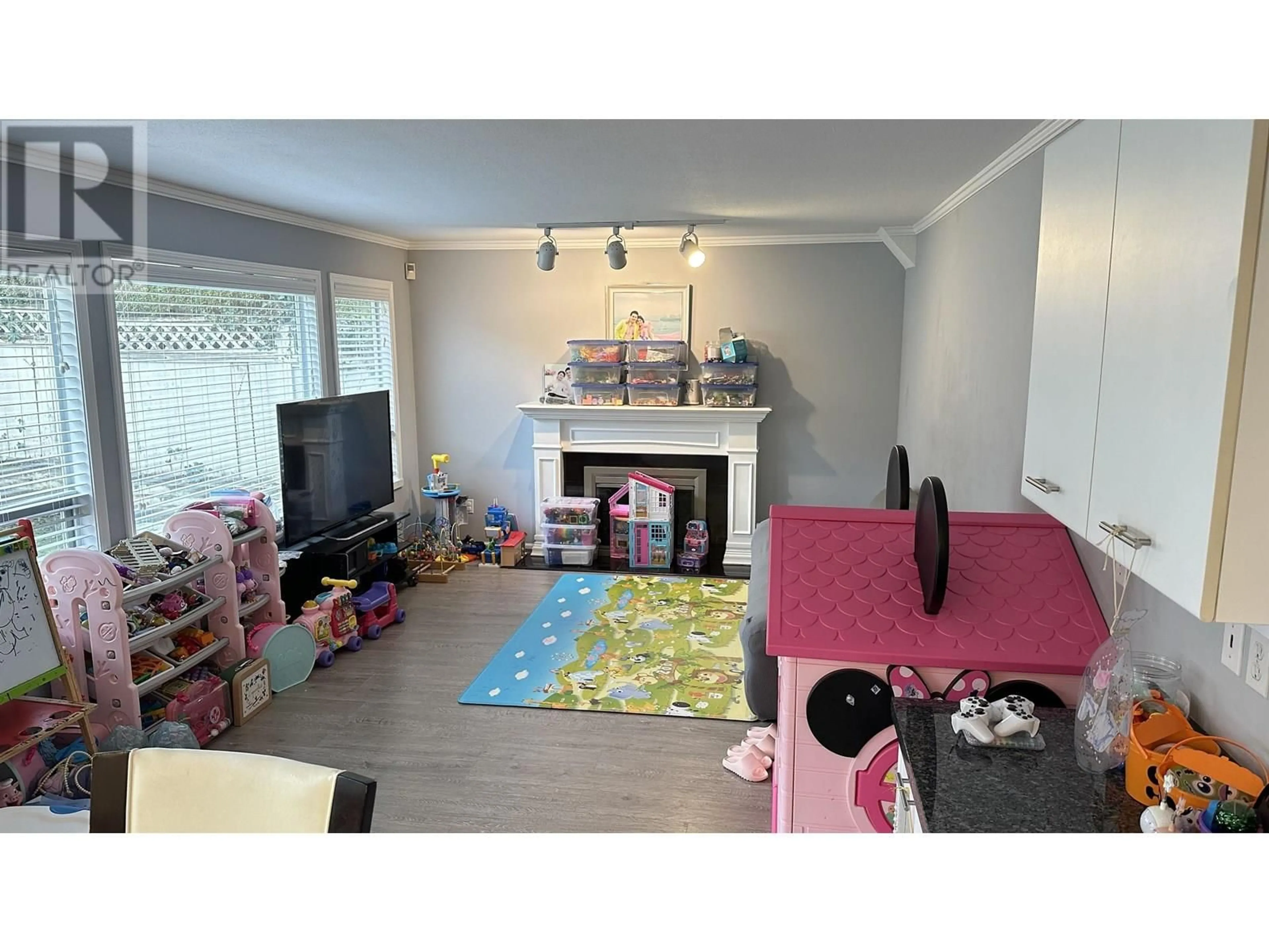 A pic of a room for 3638 KILBY COURT, Richmond British Columbia V6X3M9