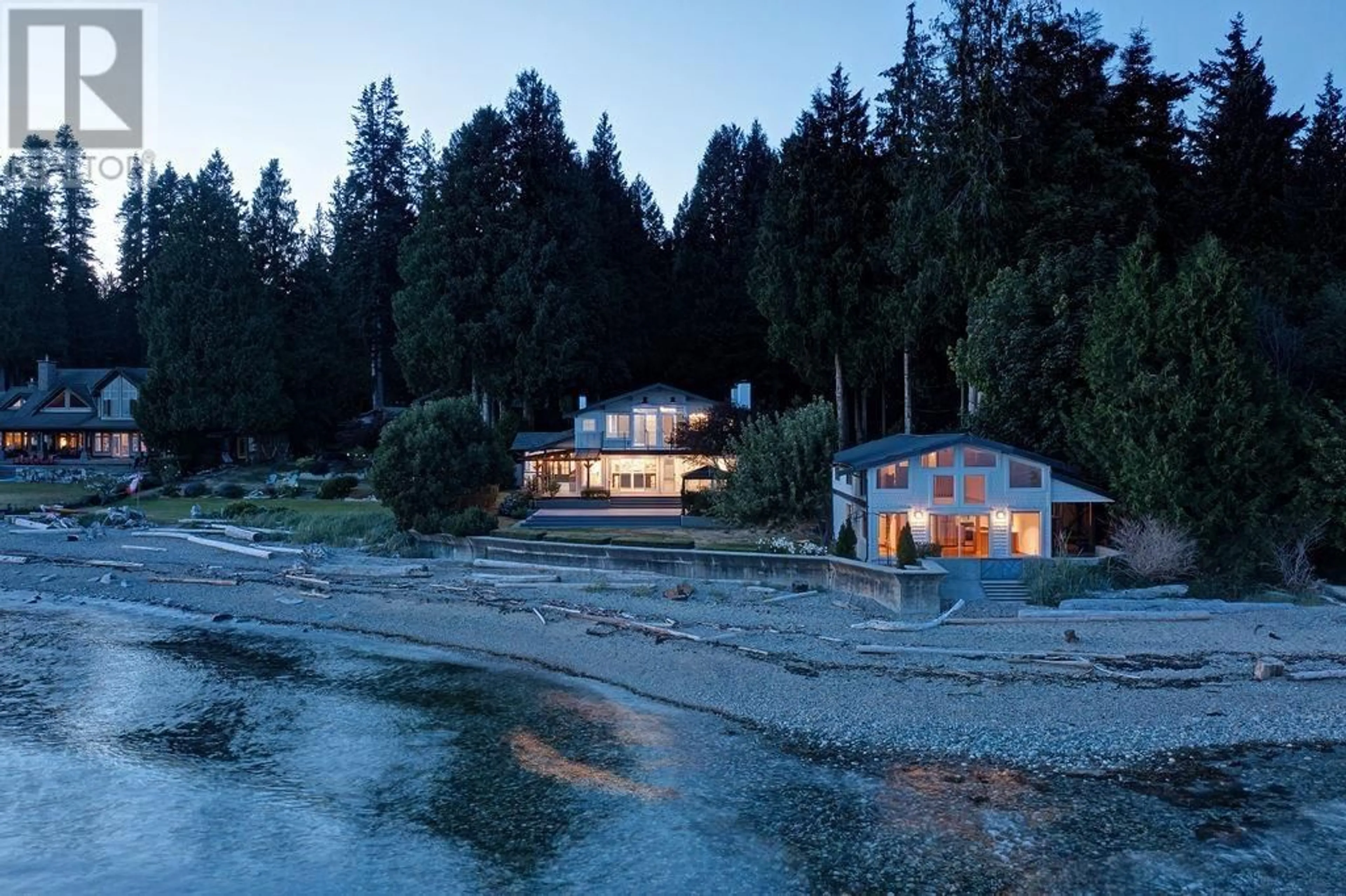 A pic from outside/outdoor area/front of a property/back of a property/a pic from drone, water/lake/river/ocean view for 3177 BEACH AVENUE, Roberts Creek British Columbia V0N2W2