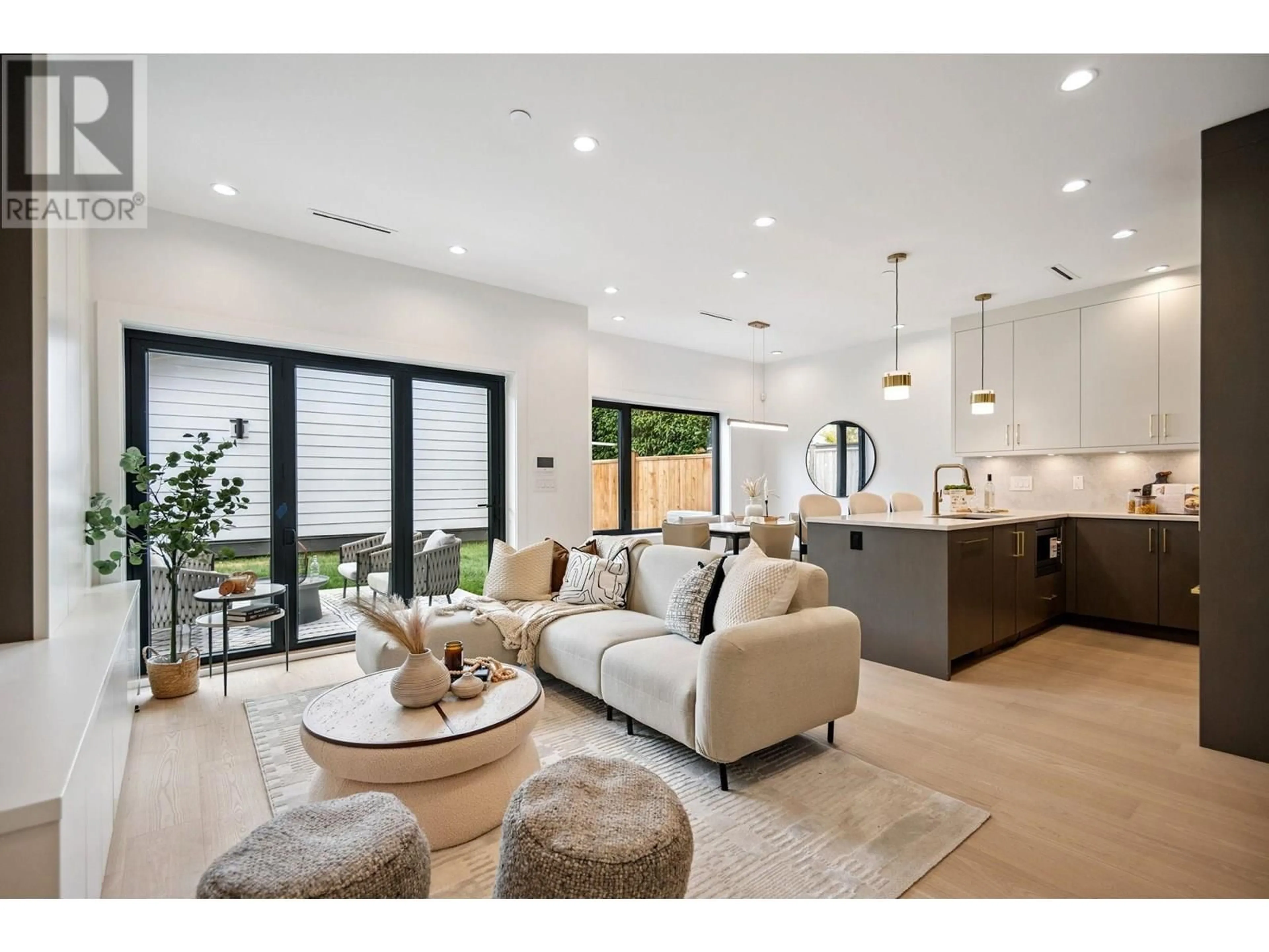 Unknown for #2 - 1079 14TH AVENUE, Vancouver British Columbia V5T2P1