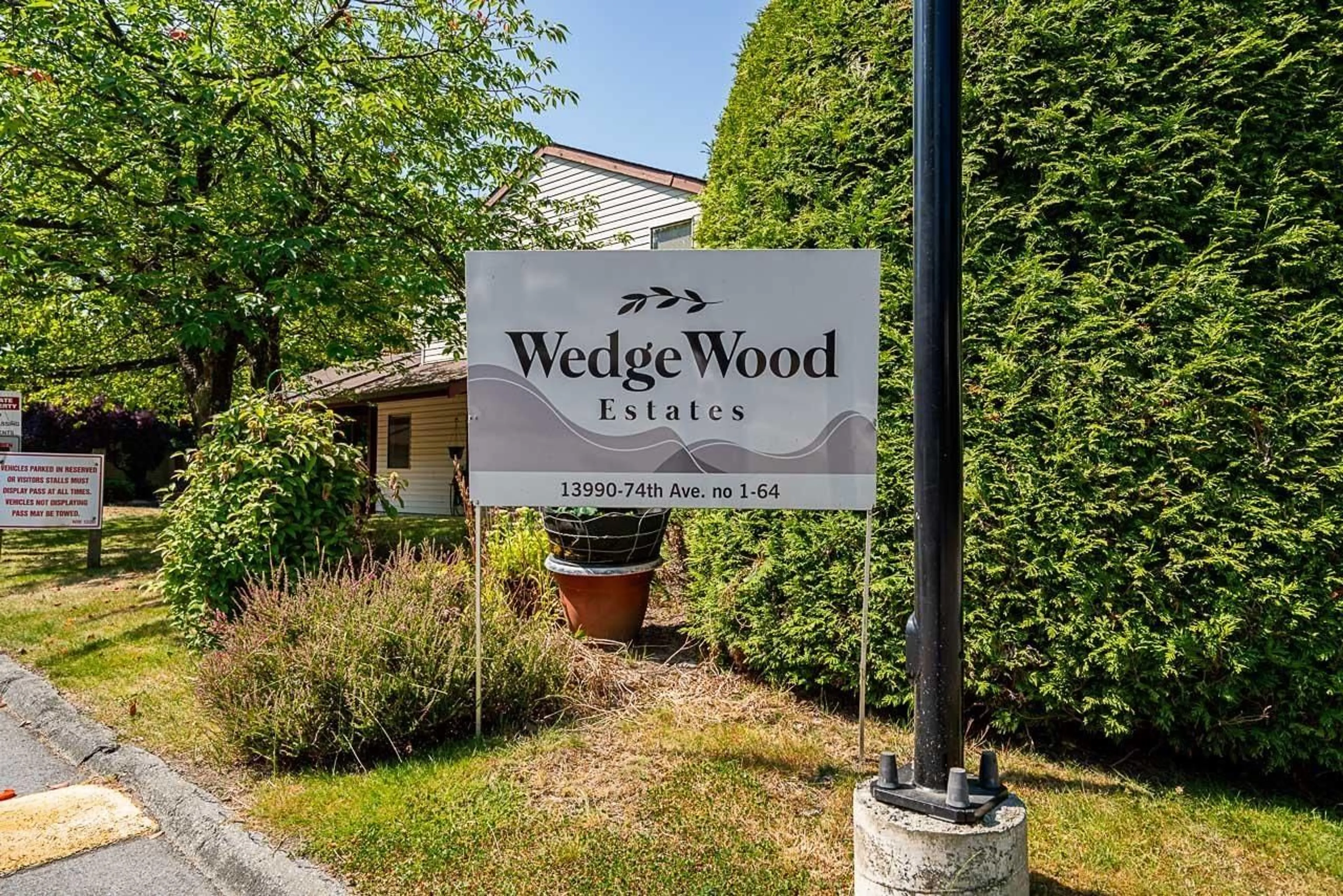 Indoor foyer for 51 - 13990 74, Surrey British Columbia V3W7E6