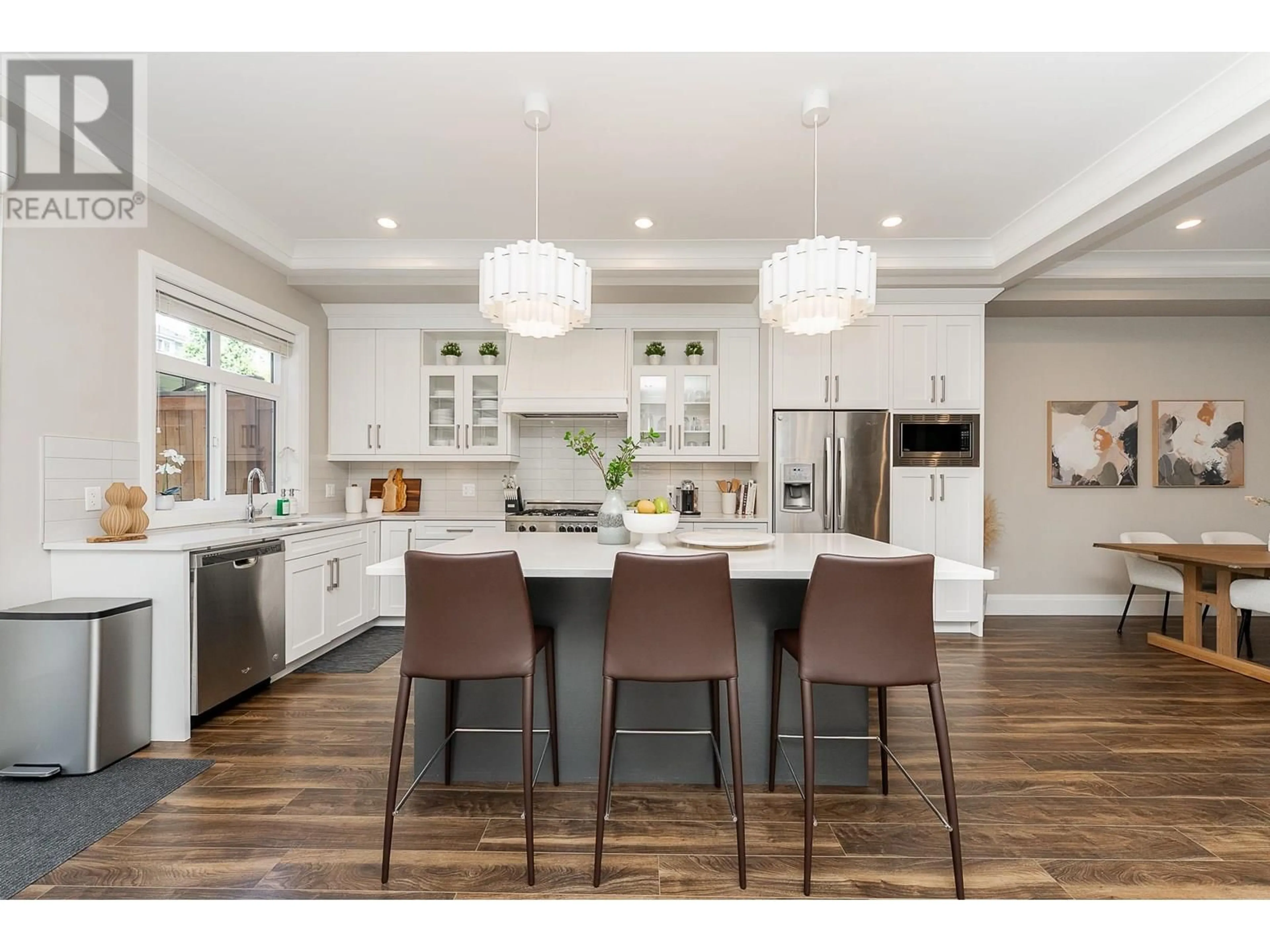 Open concept kitchen, wood/laminate floor for 1 - 3411 ROXTON AVENUE, Coquitlam British Columbia V3B0G7