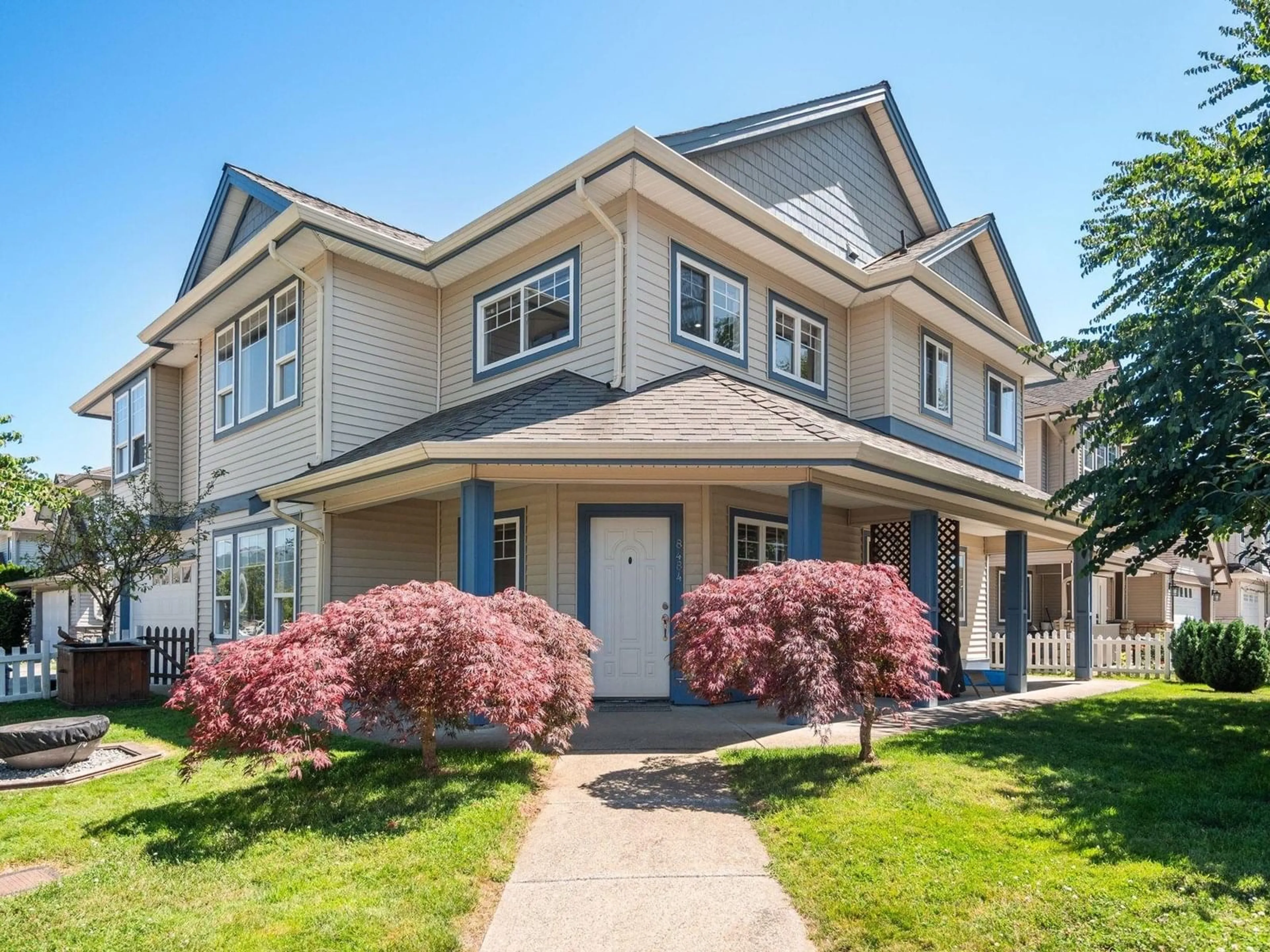 Home with vinyl exterior material, street for 8484 FENNELL, Mission British Columbia V4S1M5