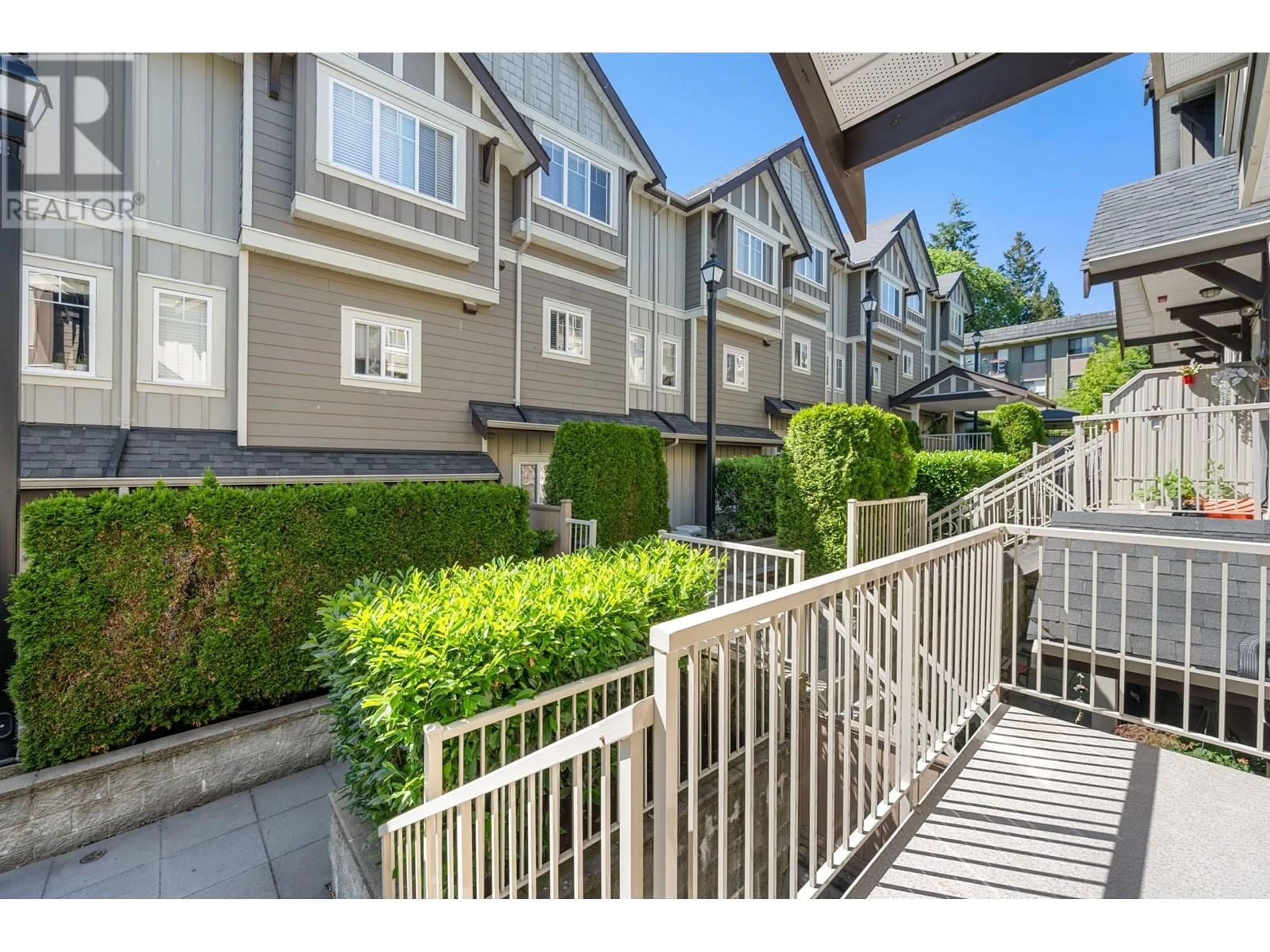 Patio, street for 228 - 368 ELLESMERE AVENUE, Burnaby British Columbia V5B3S9
