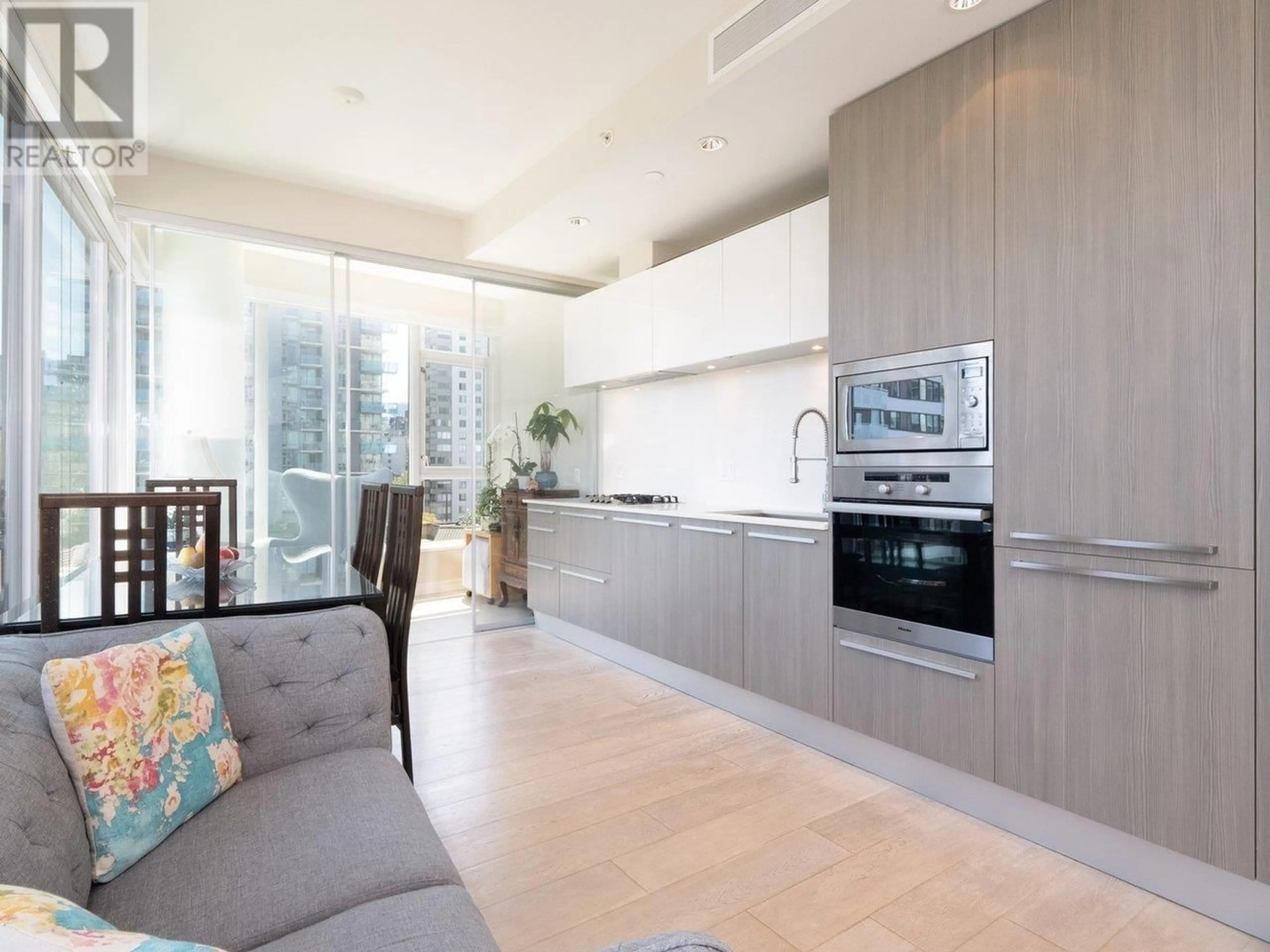 Open concept kitchen, unknown for 802 - 1221 BIDWELL STREET, Vancouver British Columbia V6G0B1
