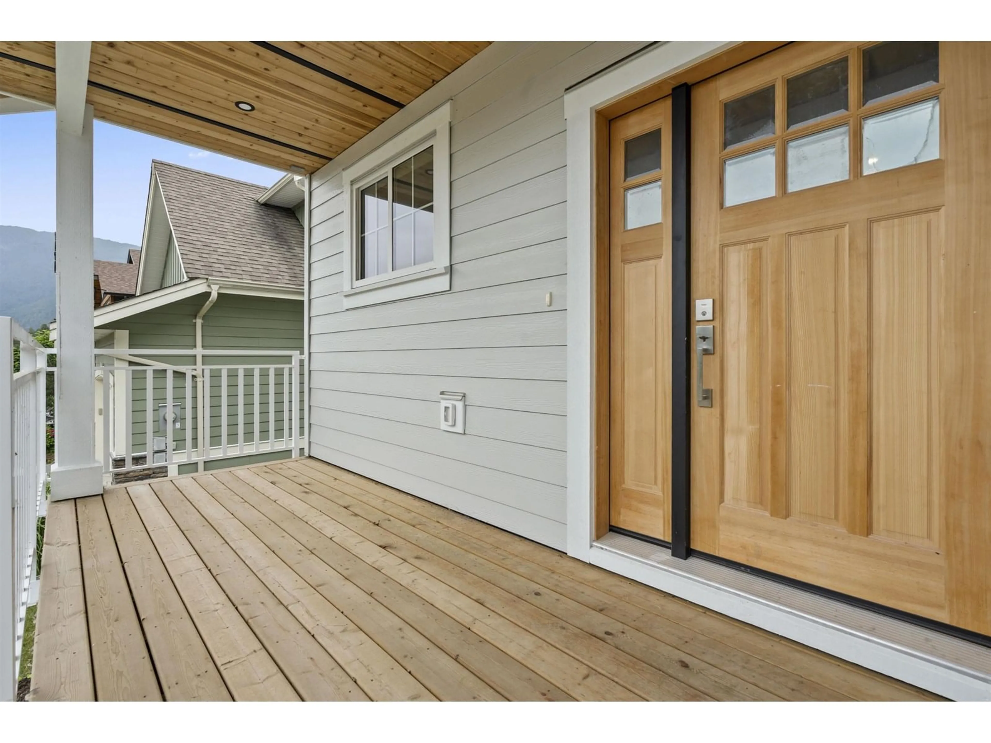 Indoor entryway for 66 - 14500 MORRIS VALLEY, Mission British Columbia V0M1A1
