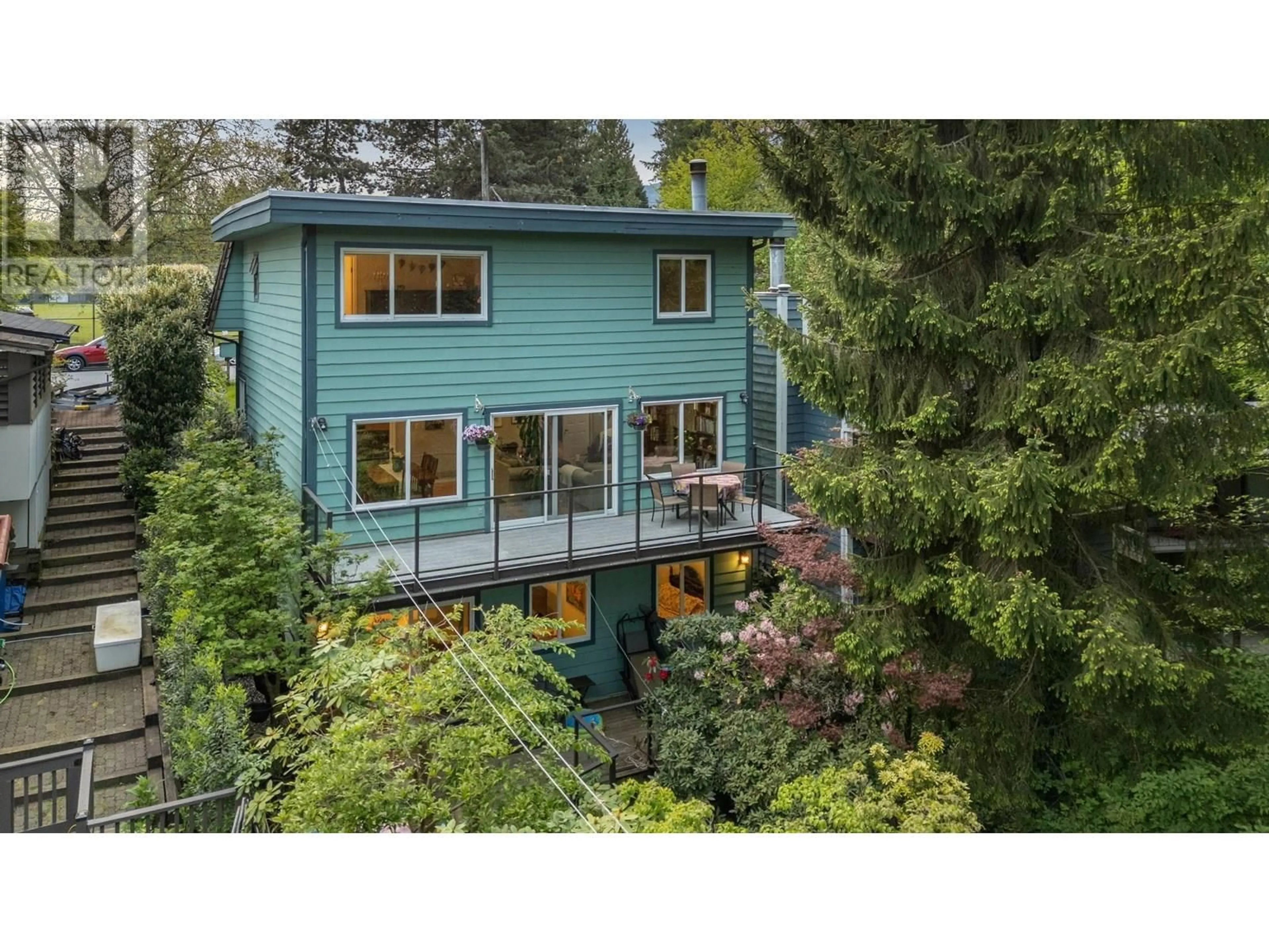A pic from outside/outdoor area/front of a property/back of a property/a pic from drone, forest/trees view for 2380 MACKAY AVENUE, North Vancouver British Columbia V7P2M9