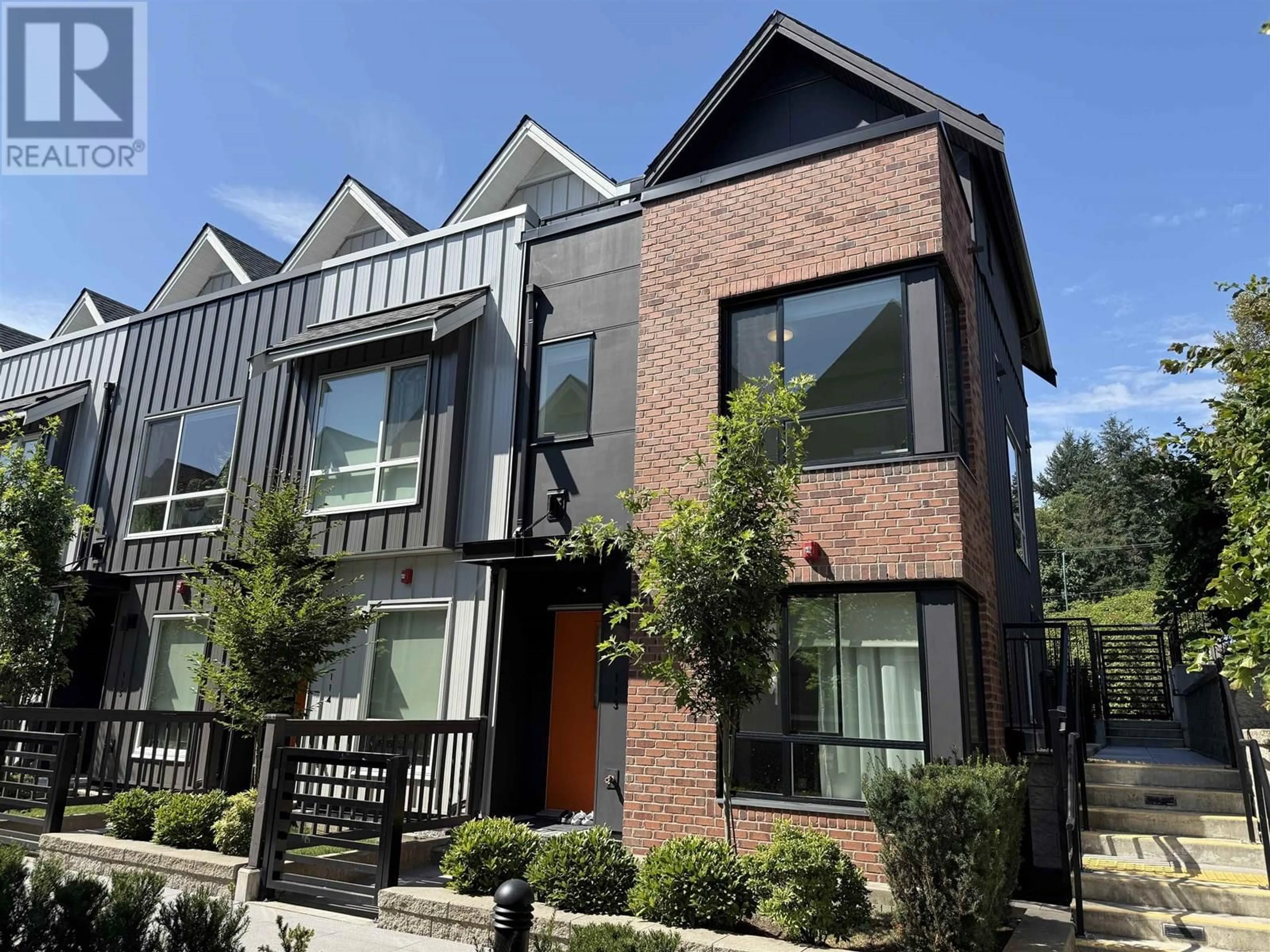 Home with brick exterior material, street for 113 - 609 SYDNEY AVENUE, Coquitlam British Columbia V3K3K1