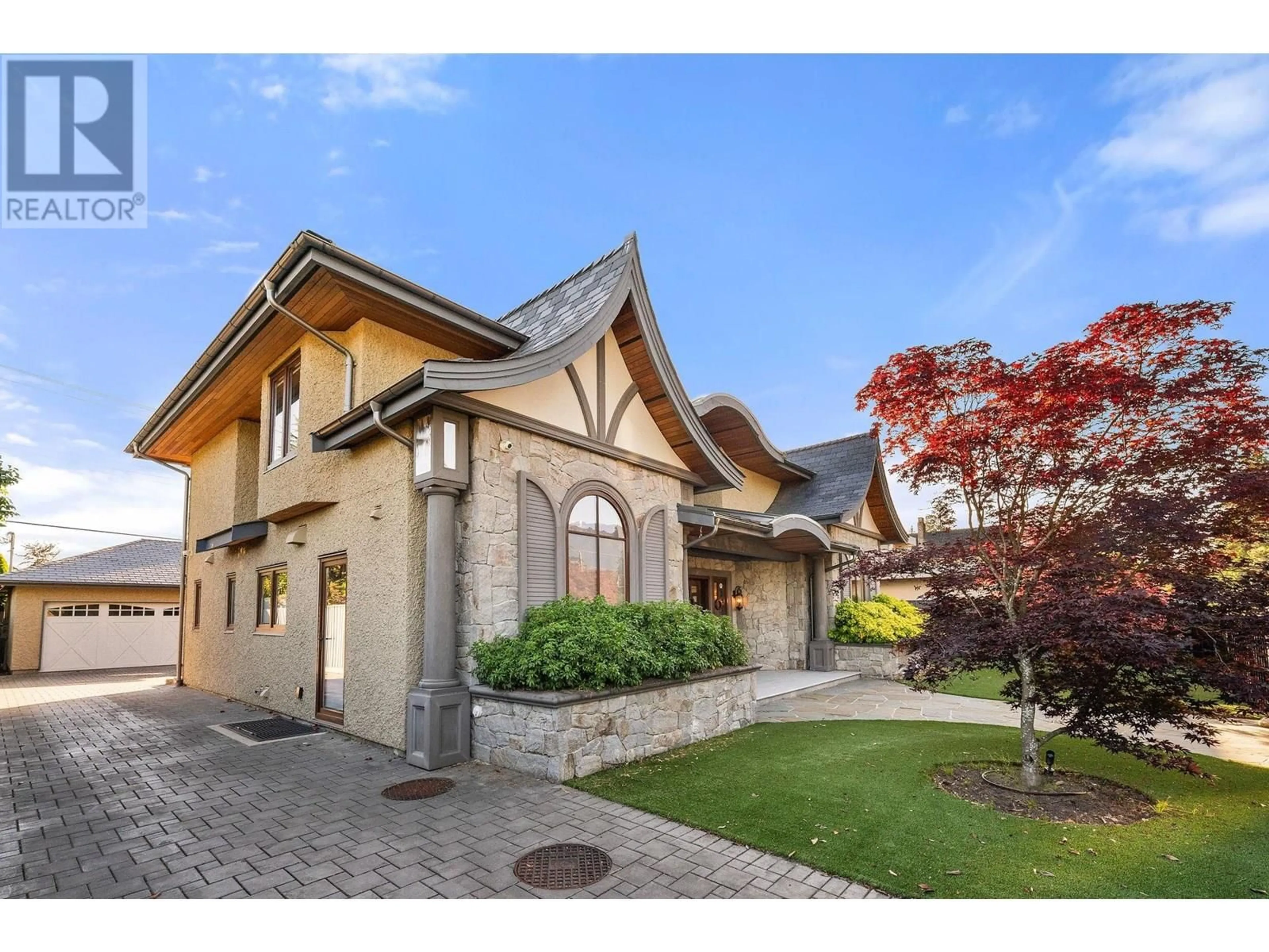 Home with brick exterior material, street for 2809 EDGEMONT BOULEVARD, North Vancouver British Columbia V7R2N3