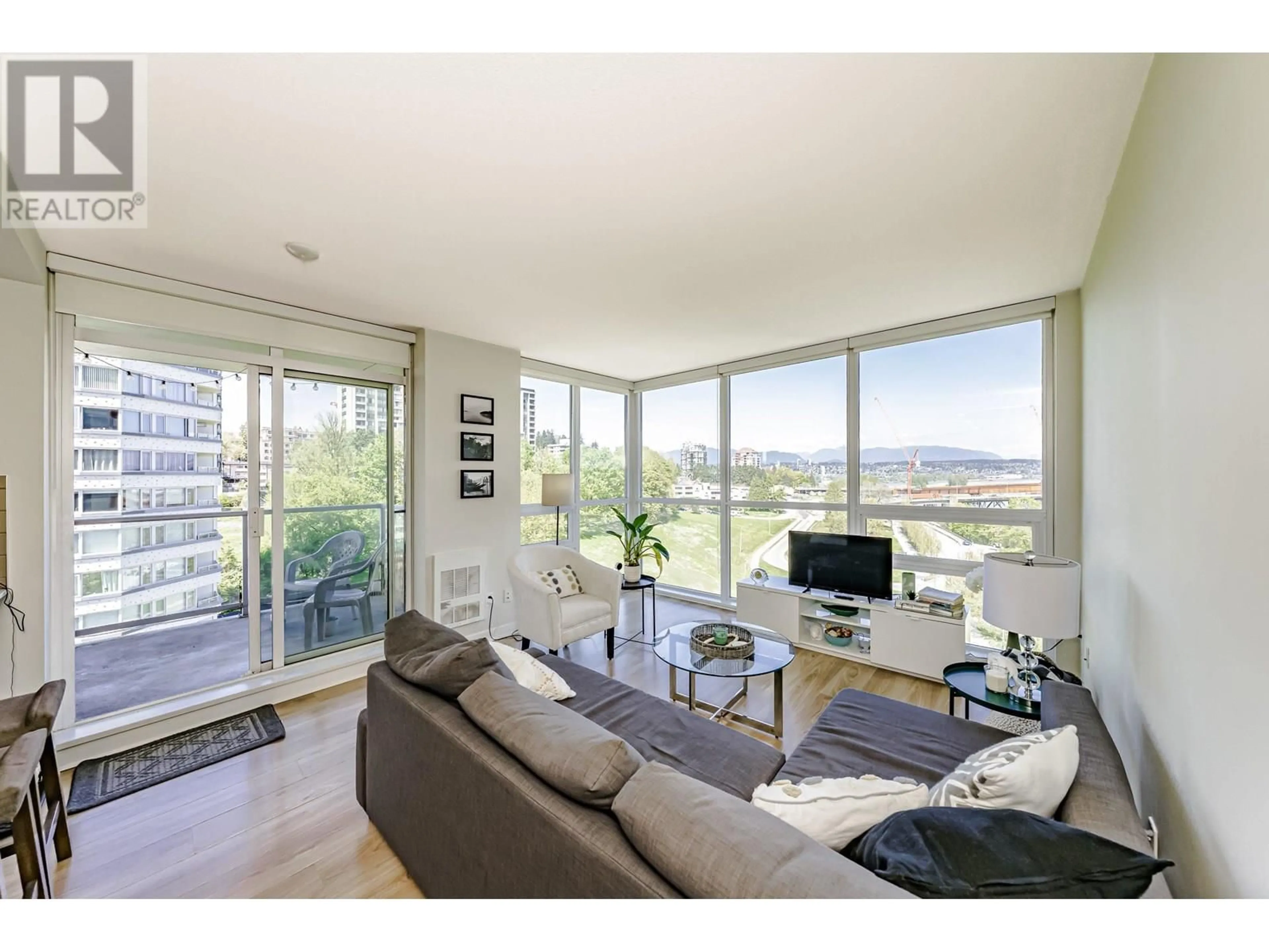 Living room with furniture, unknown for 1001 - 125 COLUMBIA STREET, New Westminster British Columbia V3L0G8