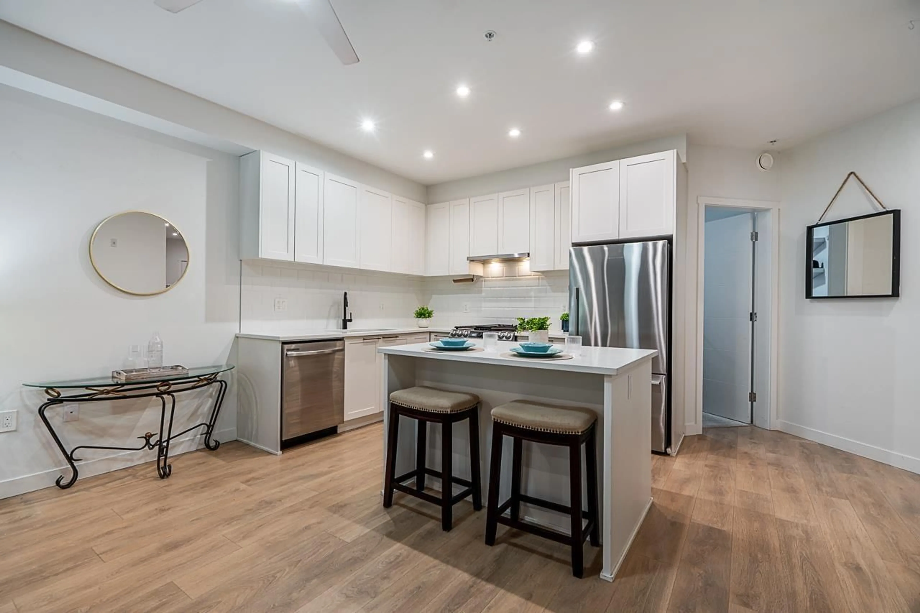 Open concept kitchen, unknown for 319 - 5415 BRYDON, Langley British Columbia V3A0N4