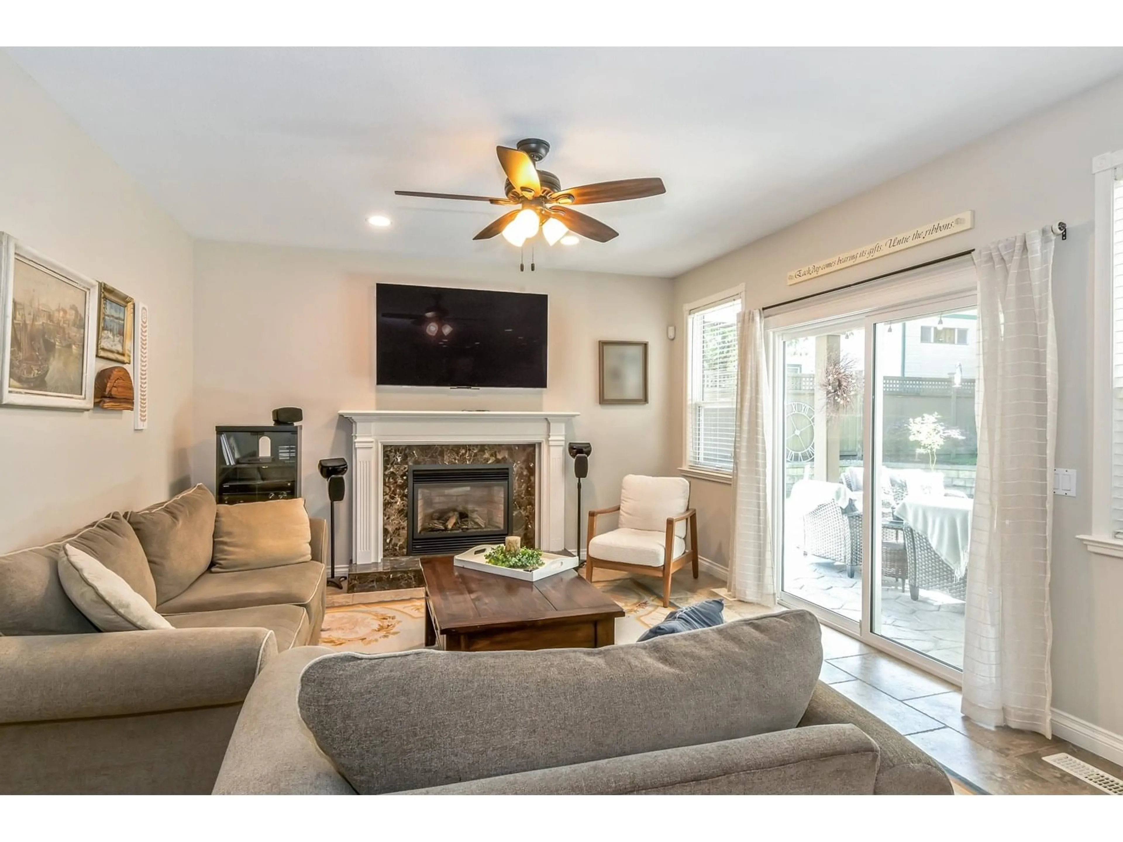 Living room with furniture, unknown for 21920 46A, Langley British Columbia V3A8J3