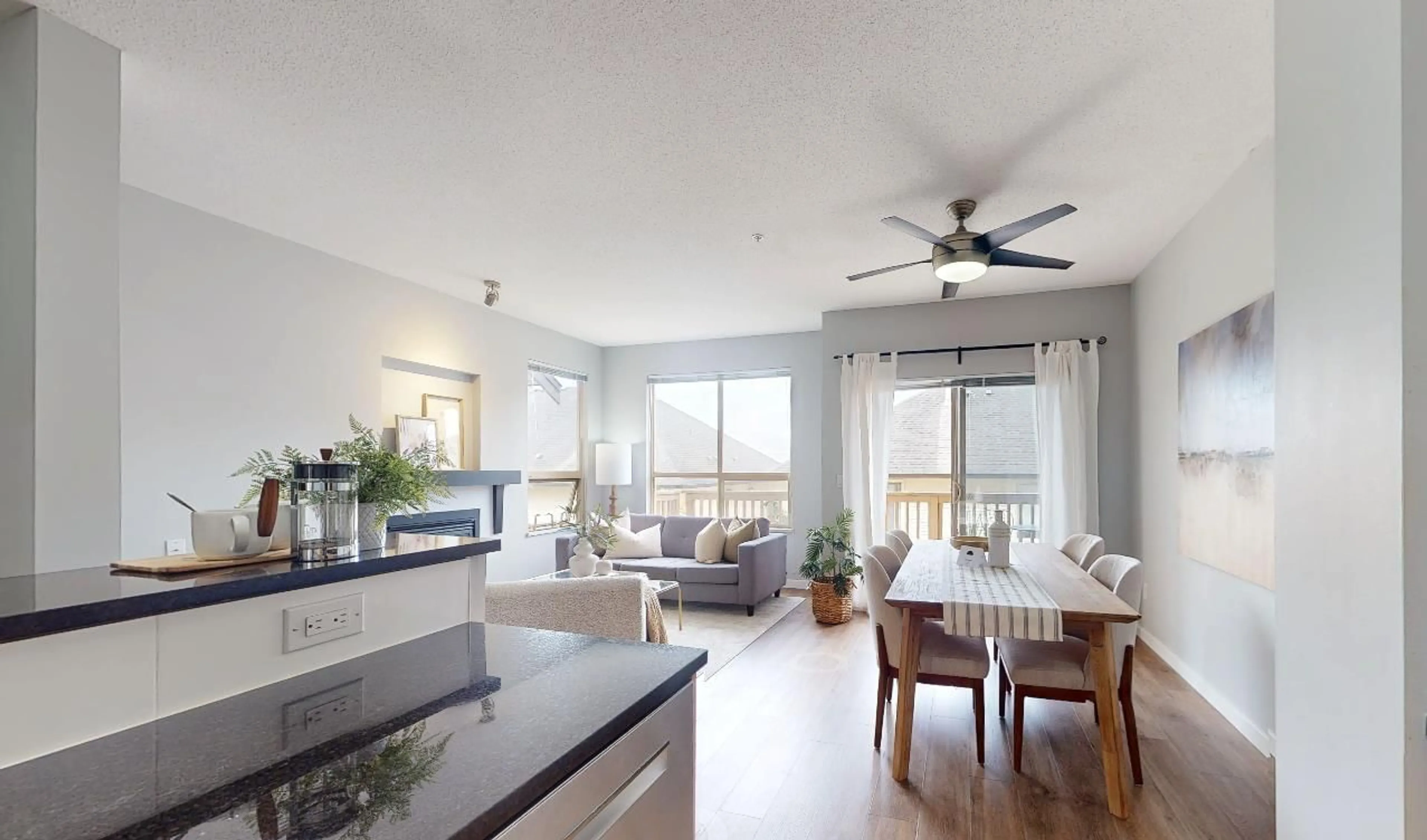 Living room with furniture, unknown for 31 - 20350 68, Langley British Columbia V2Y3A5
