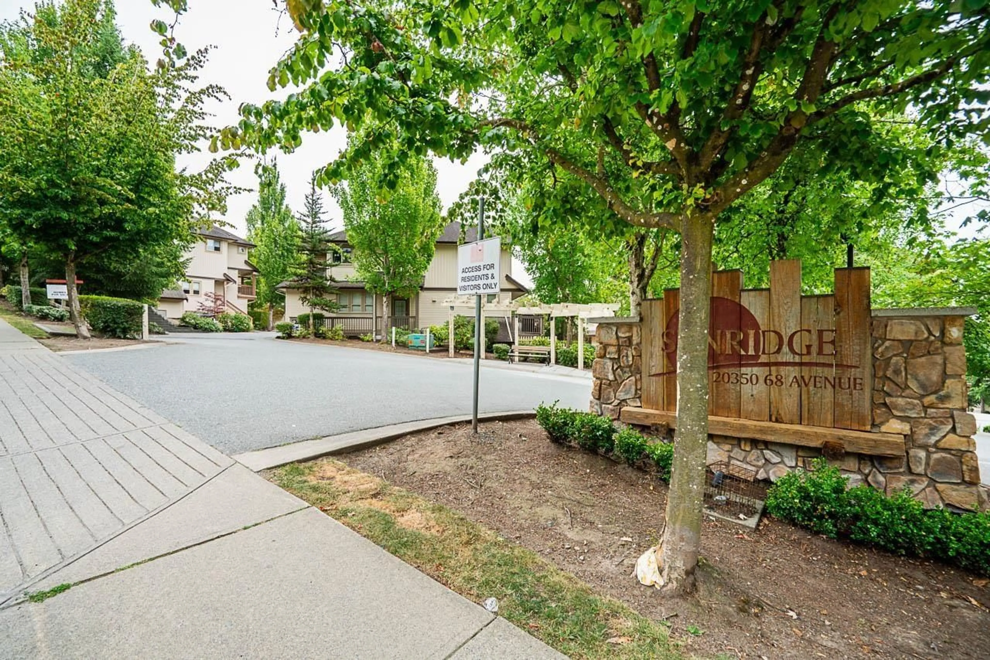 Patio, street for 31 - 20350 68, Langley British Columbia V2Y3A5