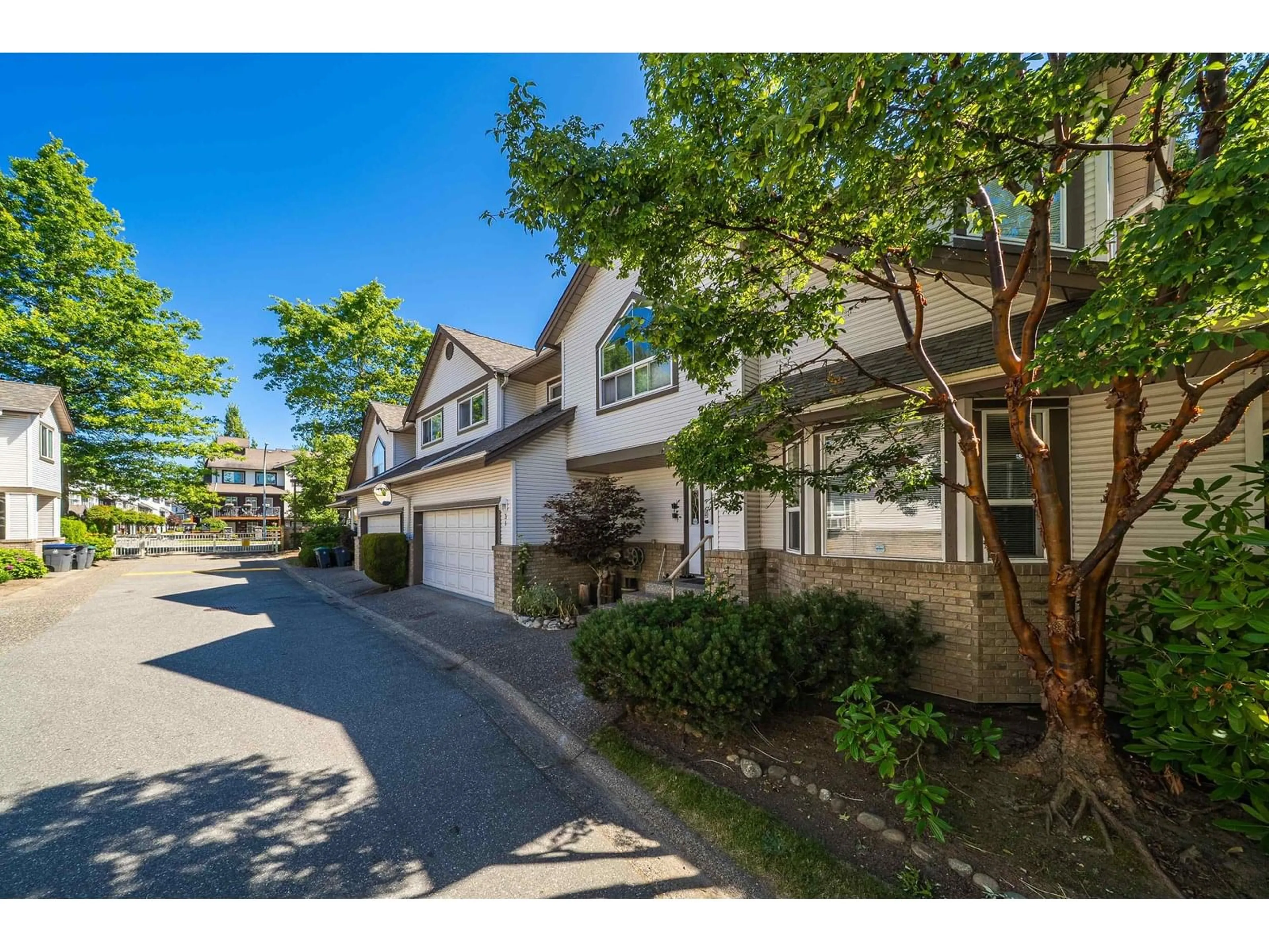 Unknown for 31 - 16155 82, Surrey British Columbia V4N0P7