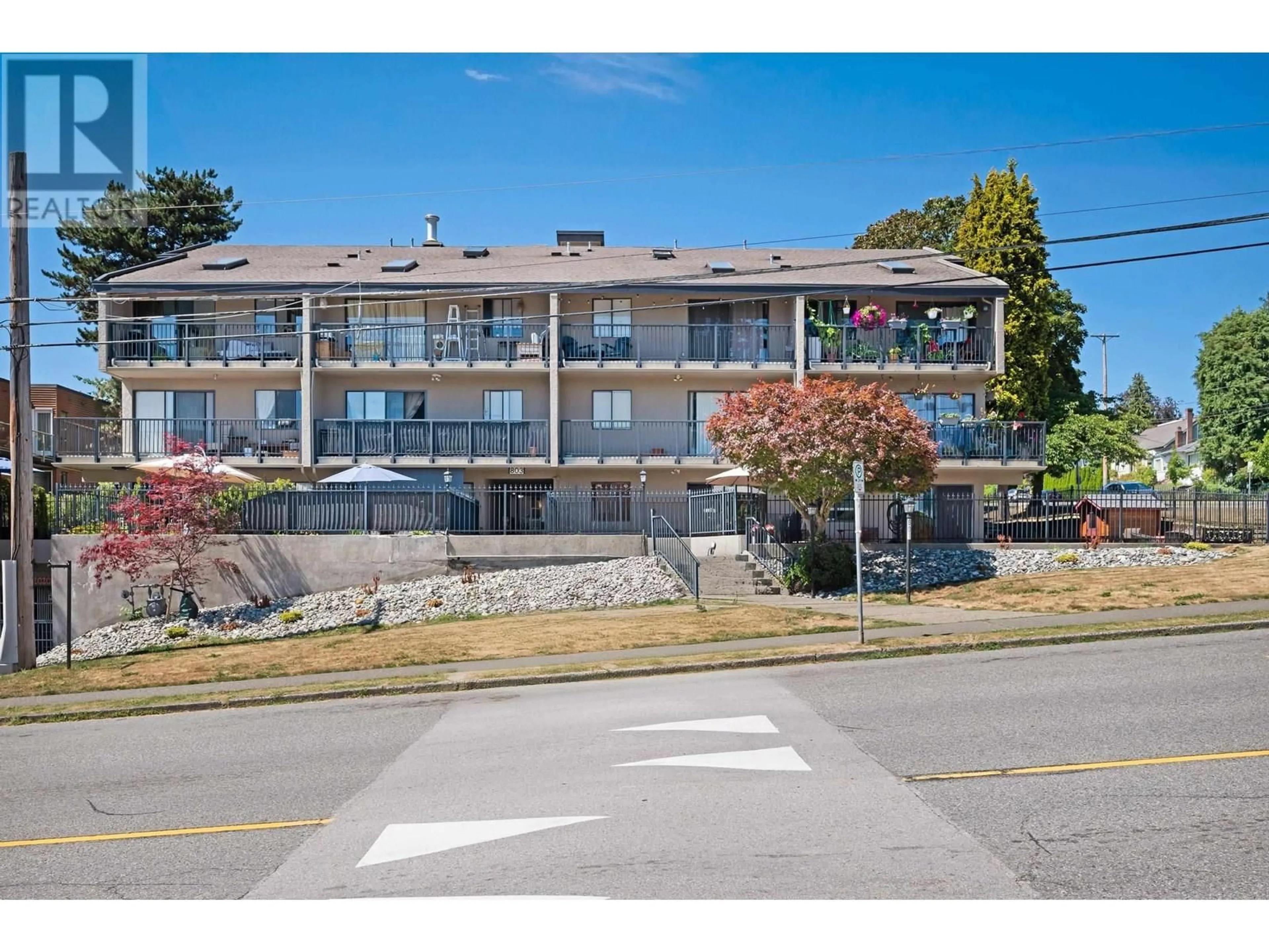 A pic from outside/outdoor area/front of a property/back of a property/a pic from drone, unknown for 102 - 803 QUEENS AVENUE, New Westminster British Columbia V3M1L8