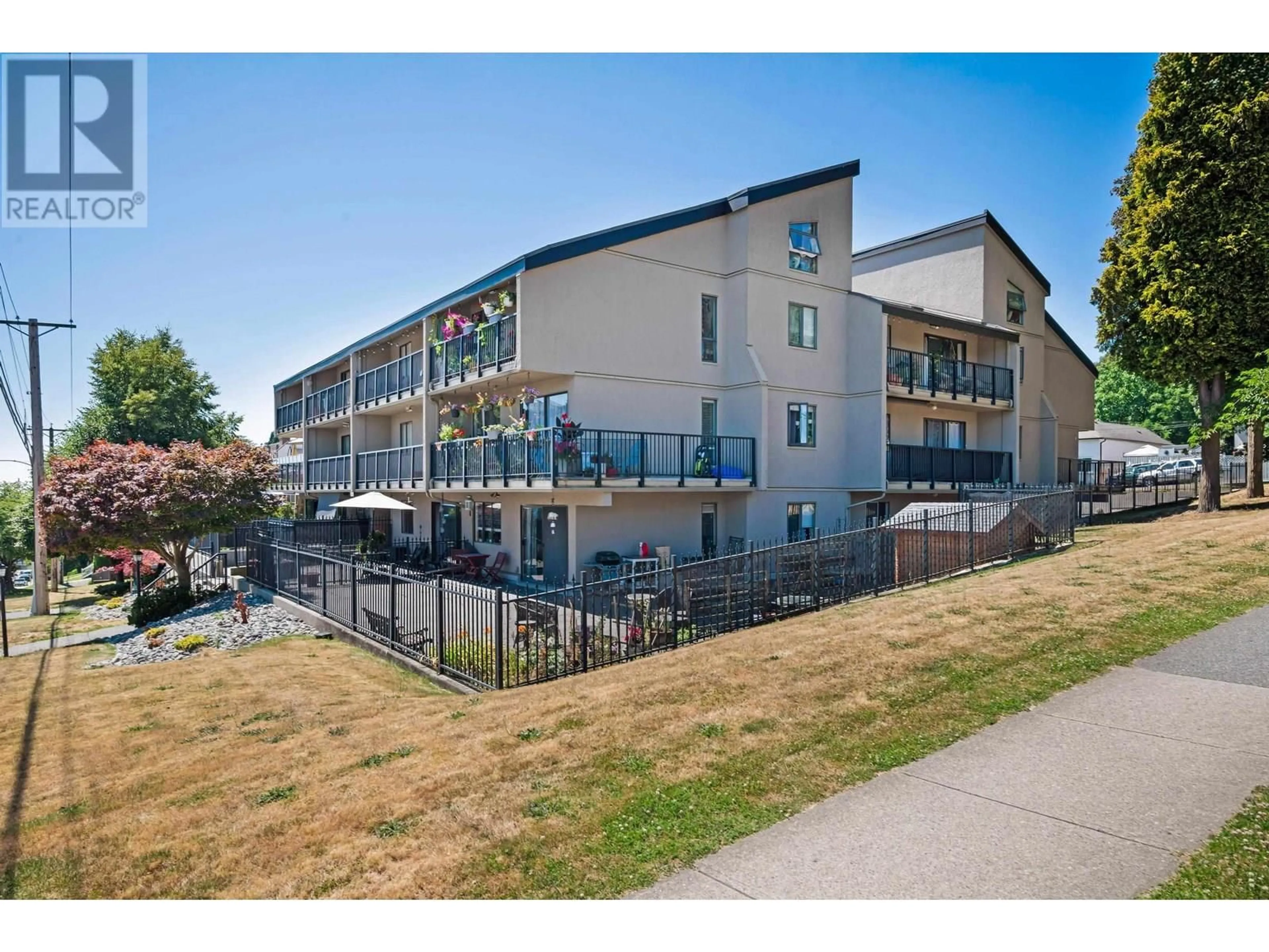 Patio, unknown for 102 - 803 QUEENS AVENUE, New Westminster British Columbia V3M1L8