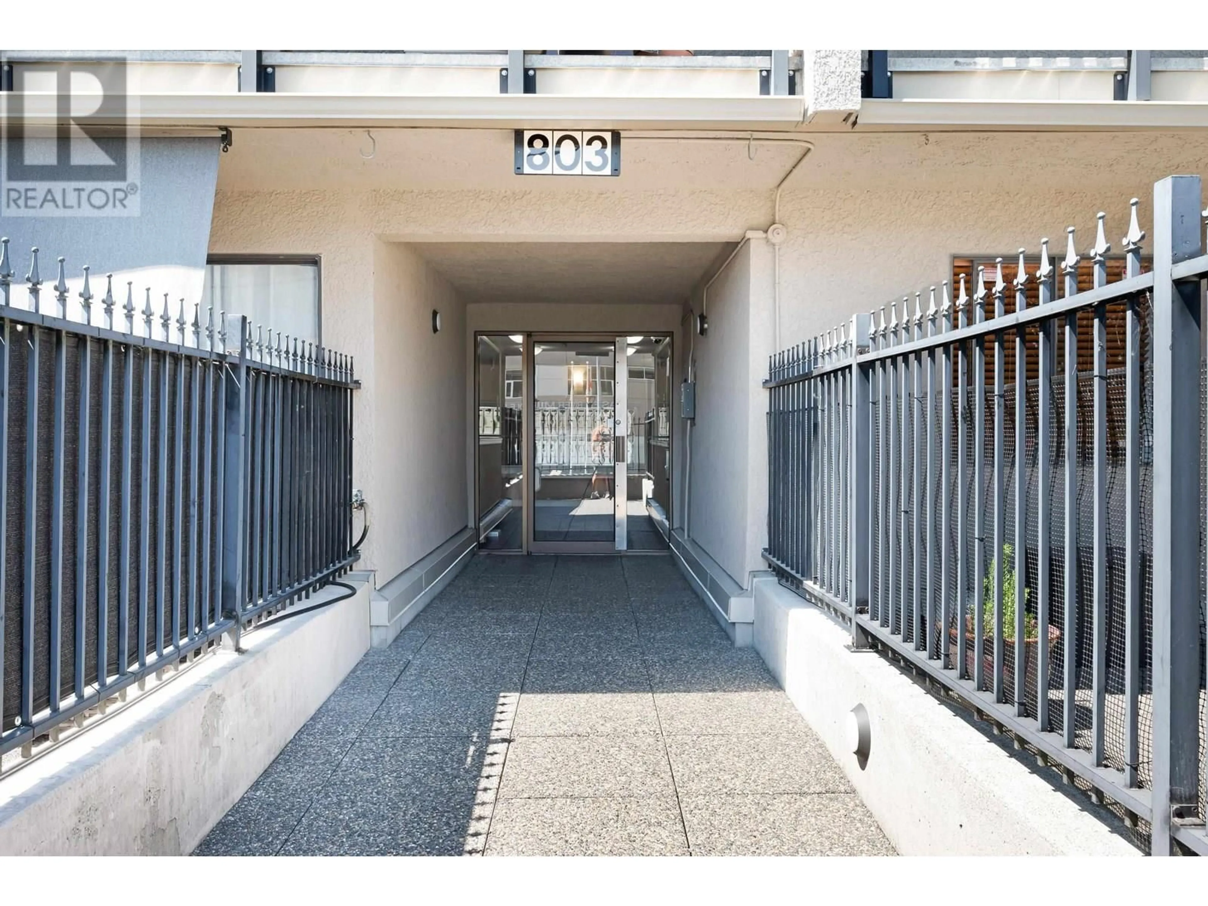 Unknown for 102 - 803 QUEENS AVENUE, New Westminster British Columbia V3M1L8