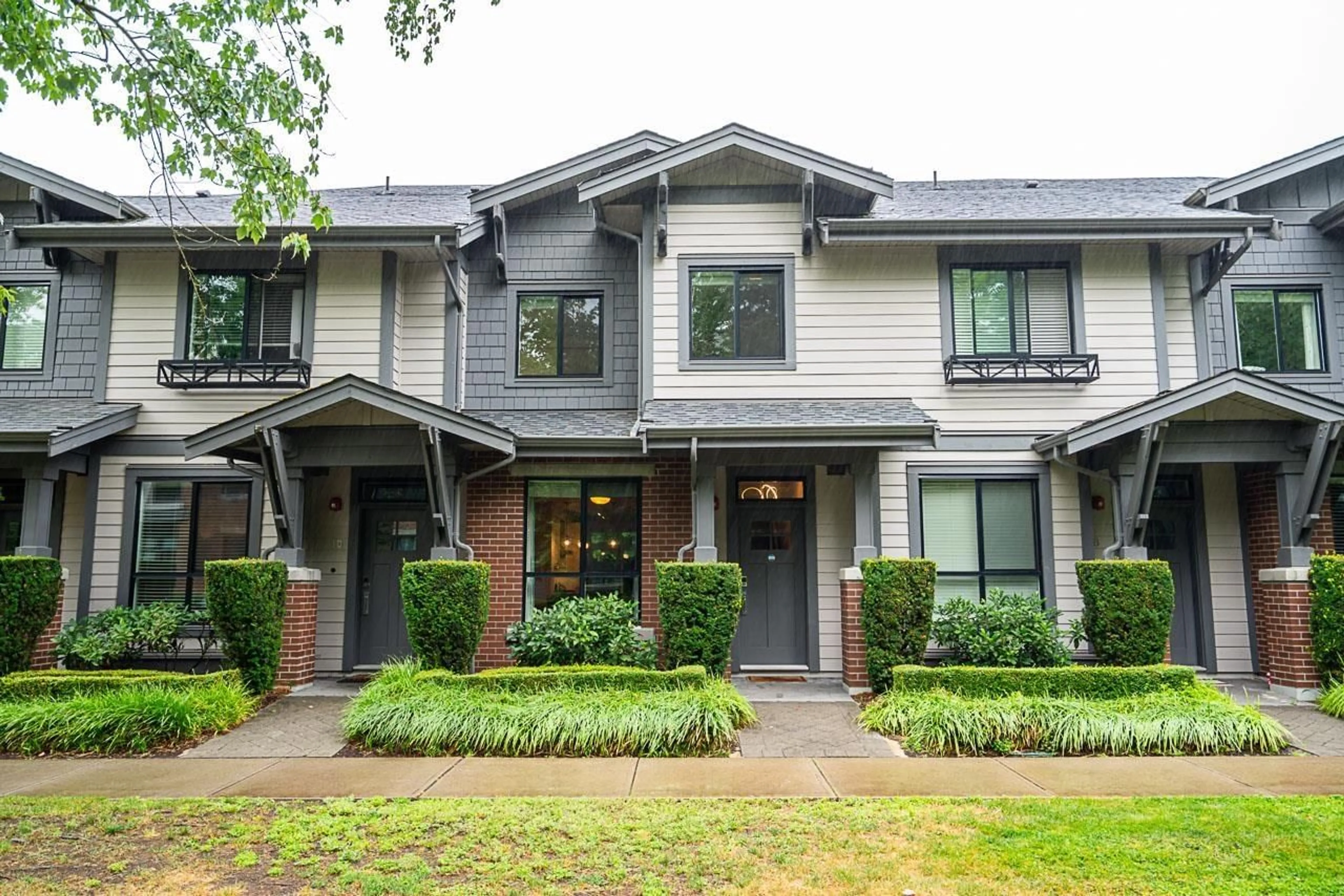 Home with brick exterior material, street for 9 - 2988 151, Surrey British Columbia V4P0G1