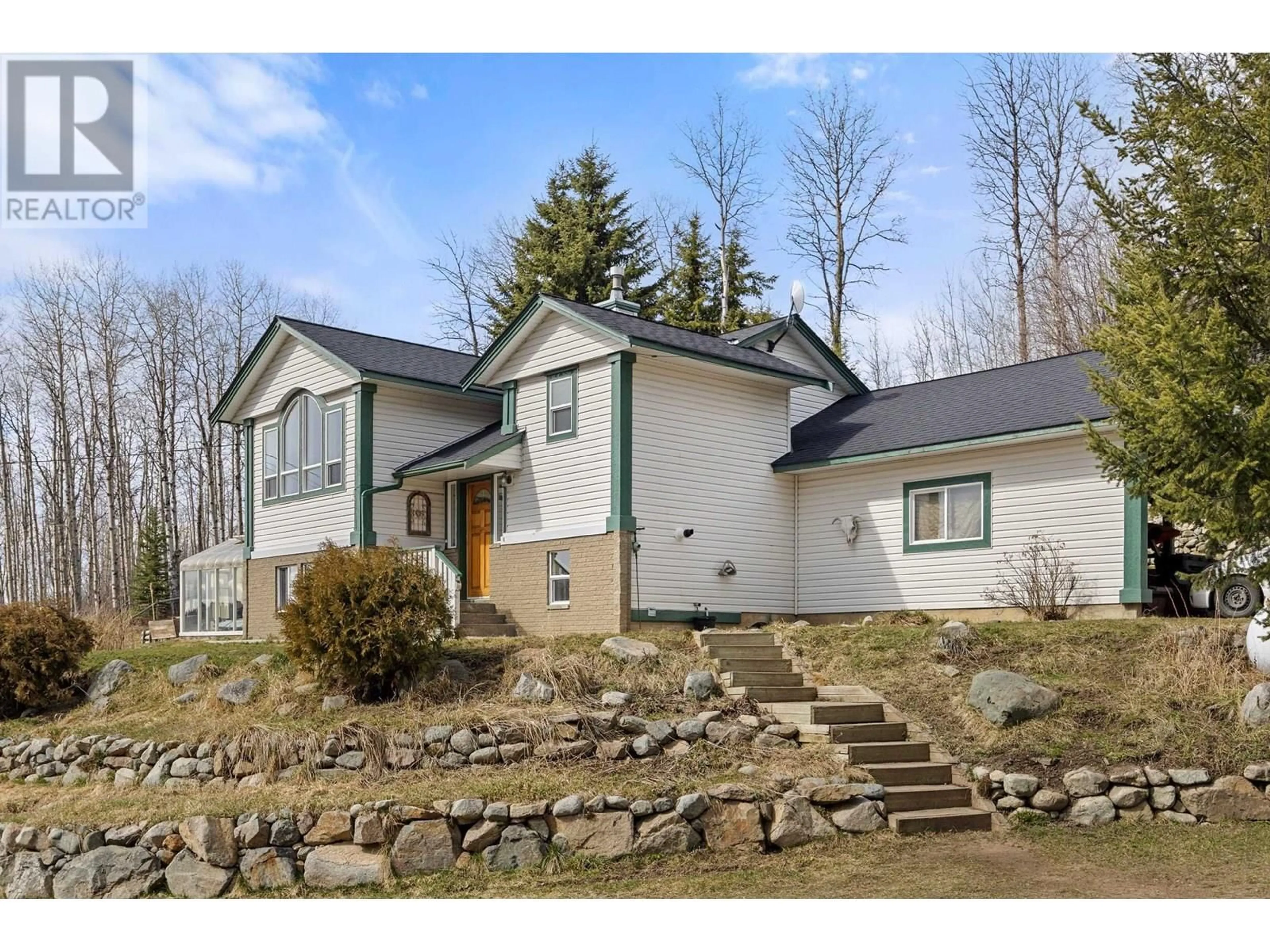 Unknown for 8261 LITTLE FORT 24 HIGHWAY, Lone Butte British Columbia V0K1X2