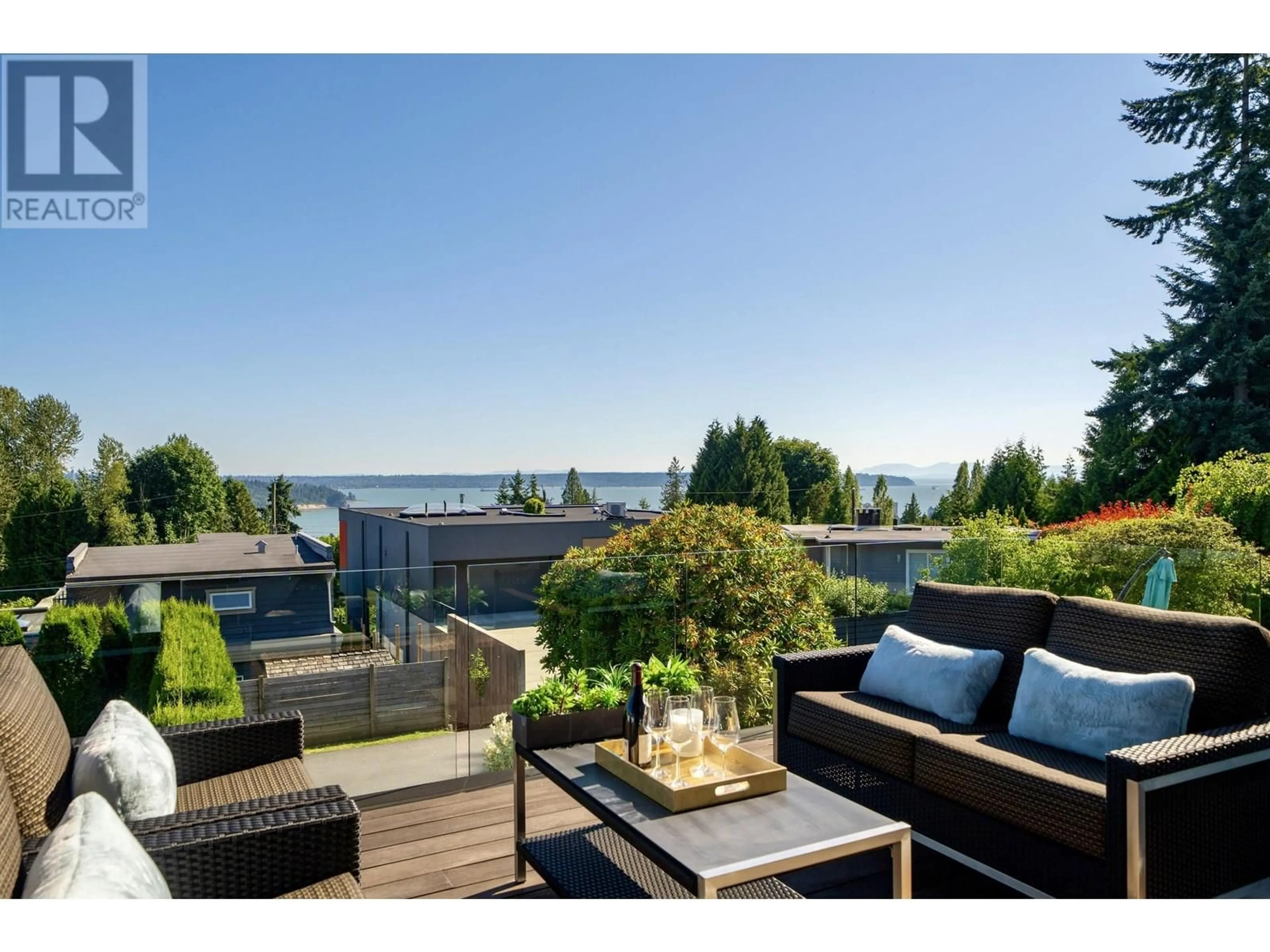 Patio, water/lake/river/ocean view for 1138 PALMERSTON AVENUE, West Vancouver British Columbia V7S2J6
