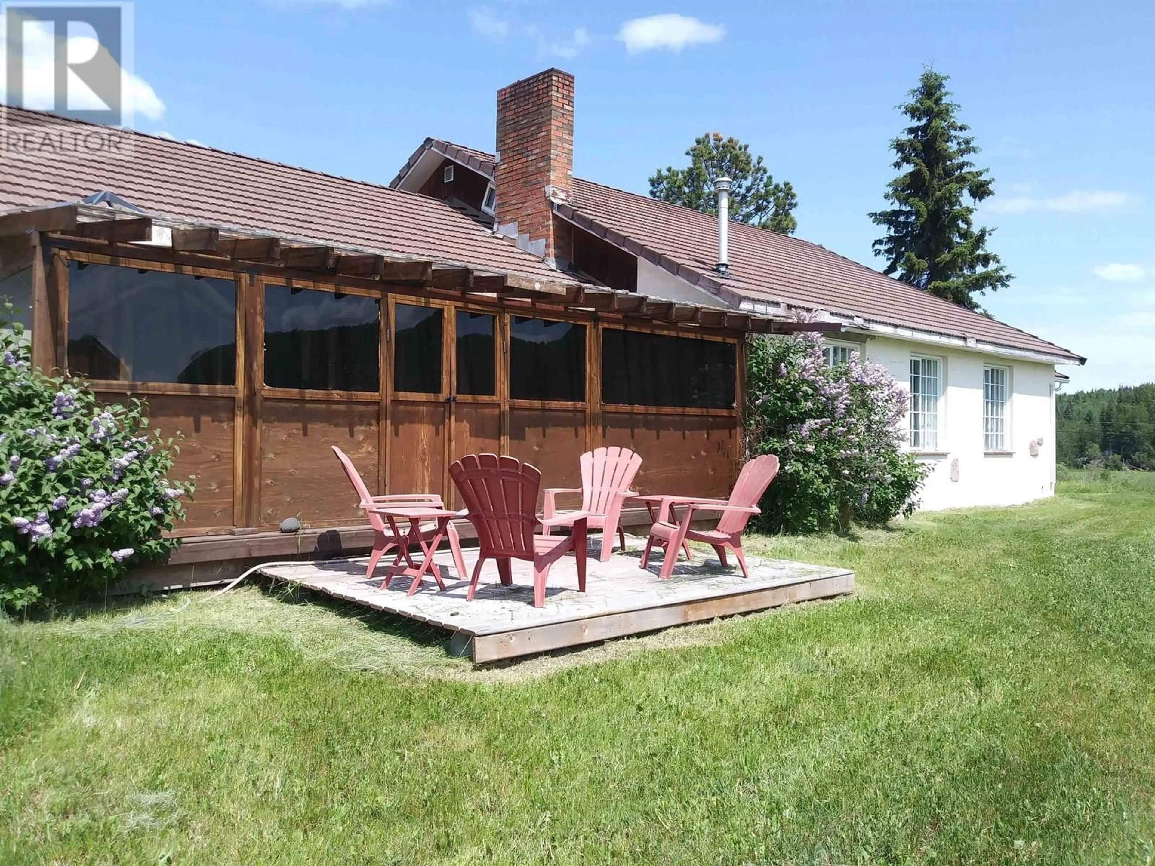 Patio, unknown for 5343 NITHI ROAD, Fraser Lake British Columbia V0J1S0