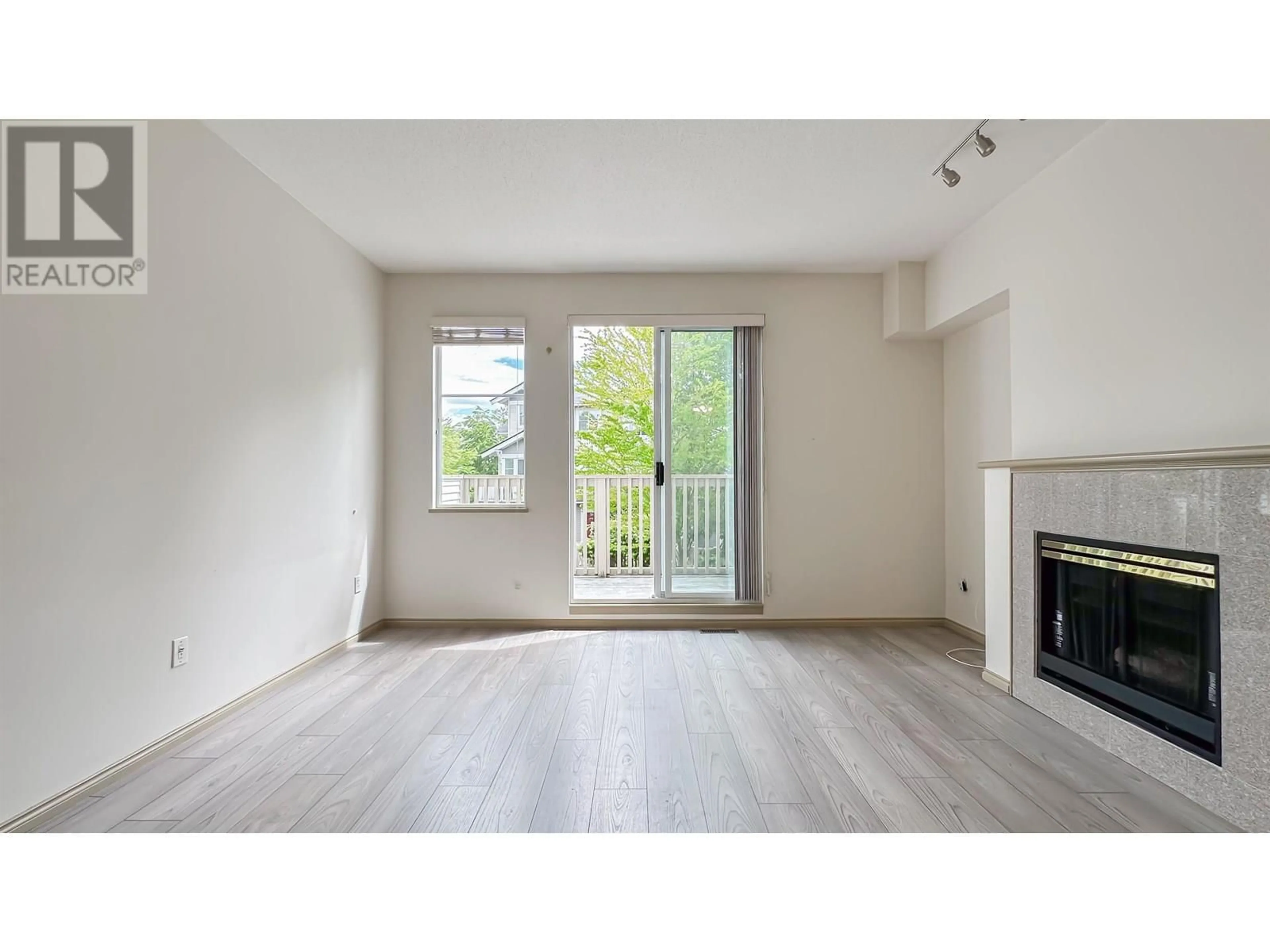 A pic of a room for 91 - 6588 BARNARD DRIVE, Richmond British Columbia V7C5R8