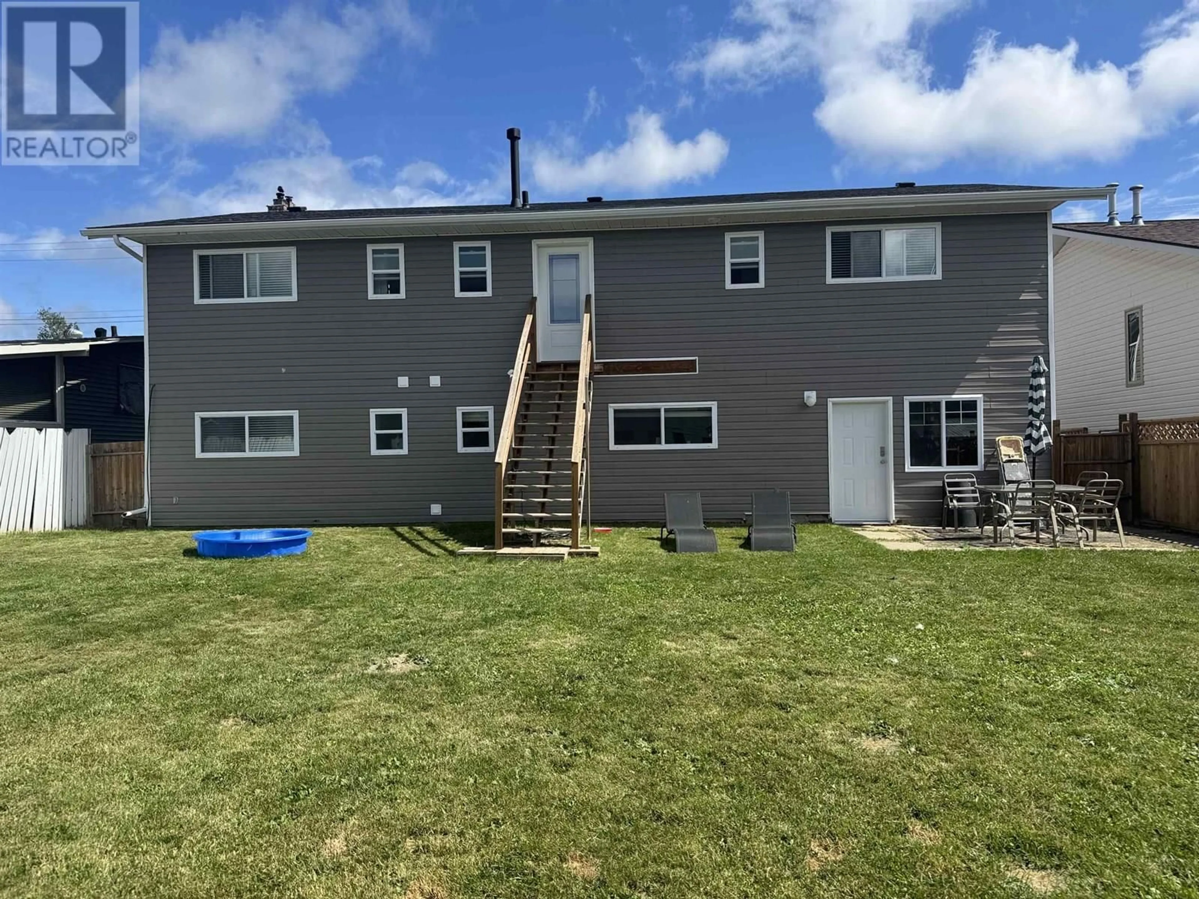A pic from outside/outdoor area/front of a property/back of a property/a pic from drone, building for 519 BABINE DRIVE, Mackenzie British Columbia V0J2C0