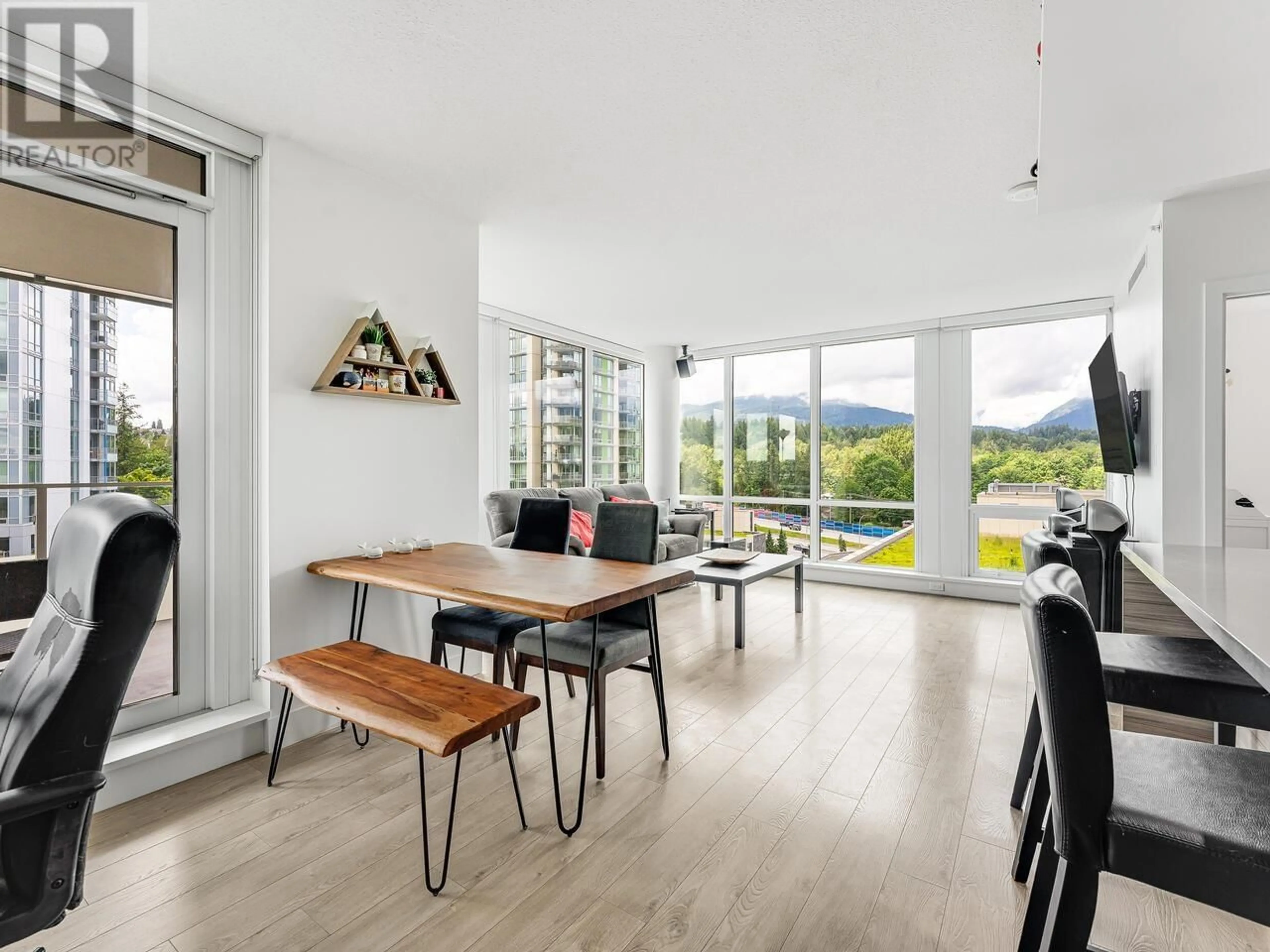Unknown for 908 - 1550 FERN STREET, North Vancouver British Columbia V7J0A9