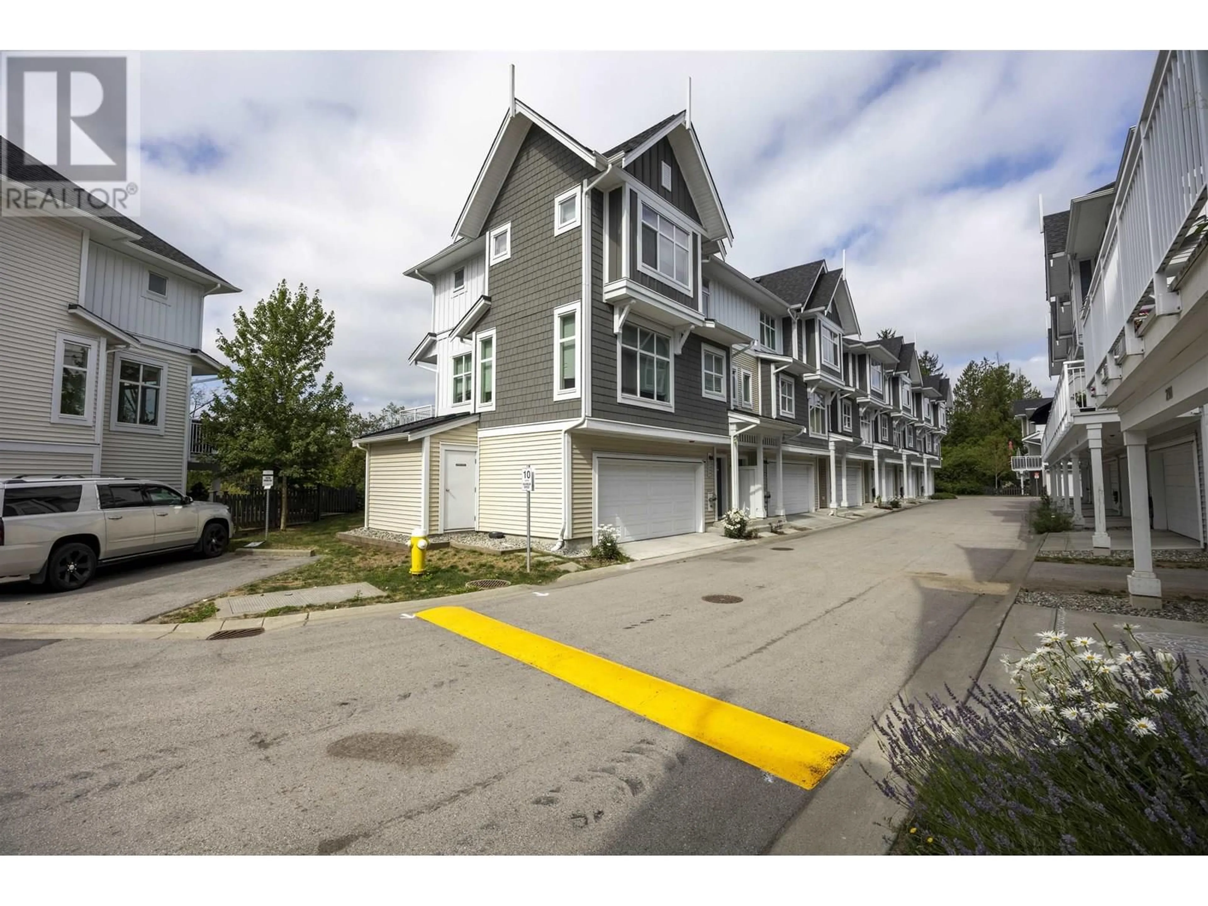 Unknown for 2404 - 11295 PAZARENA PLACE, Maple Ridge British Columbia V2X4K9