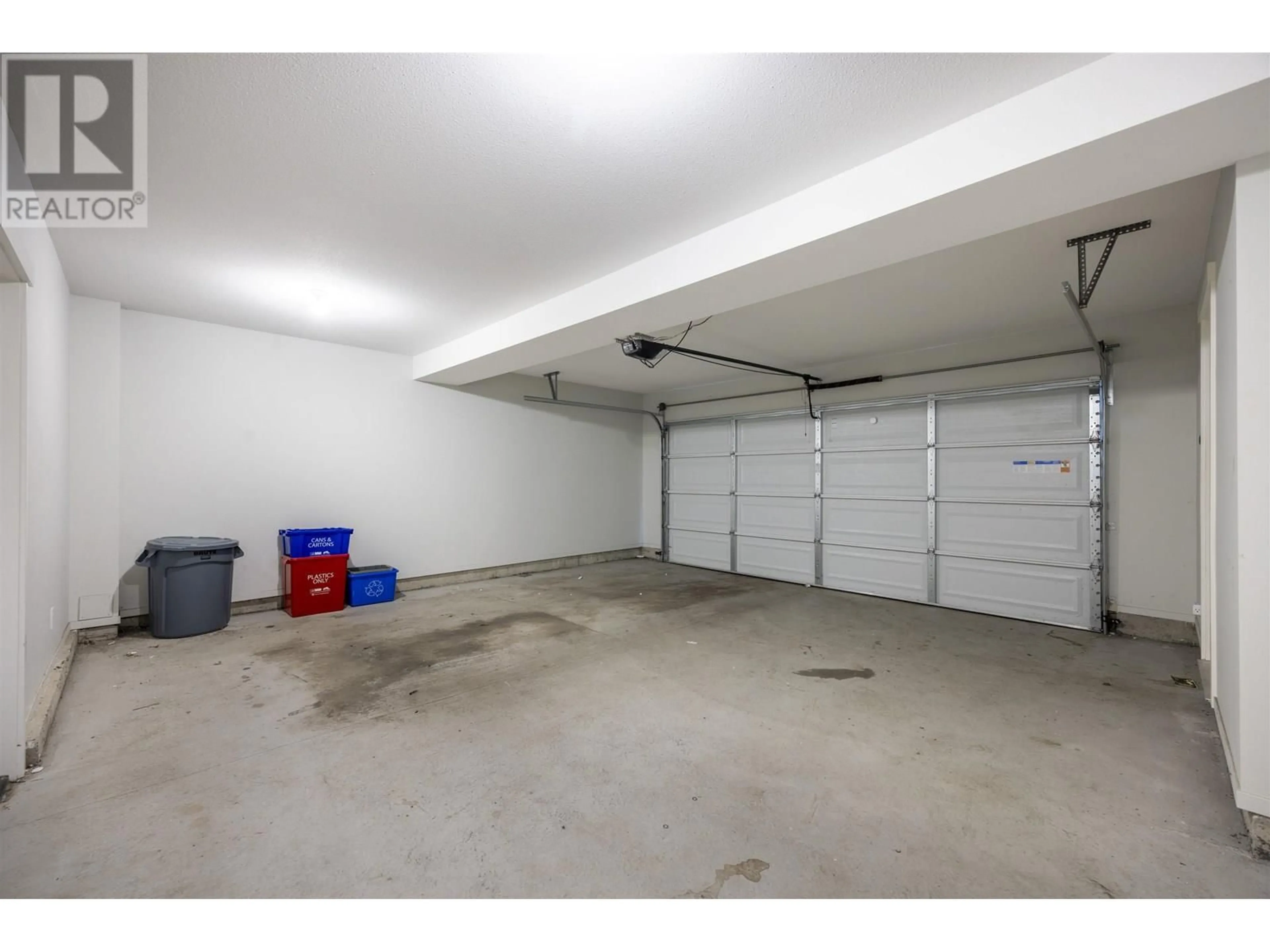 Indoor garage for 2404 - 11295 PAZARENA PLACE, Maple Ridge British Columbia V2X4K9