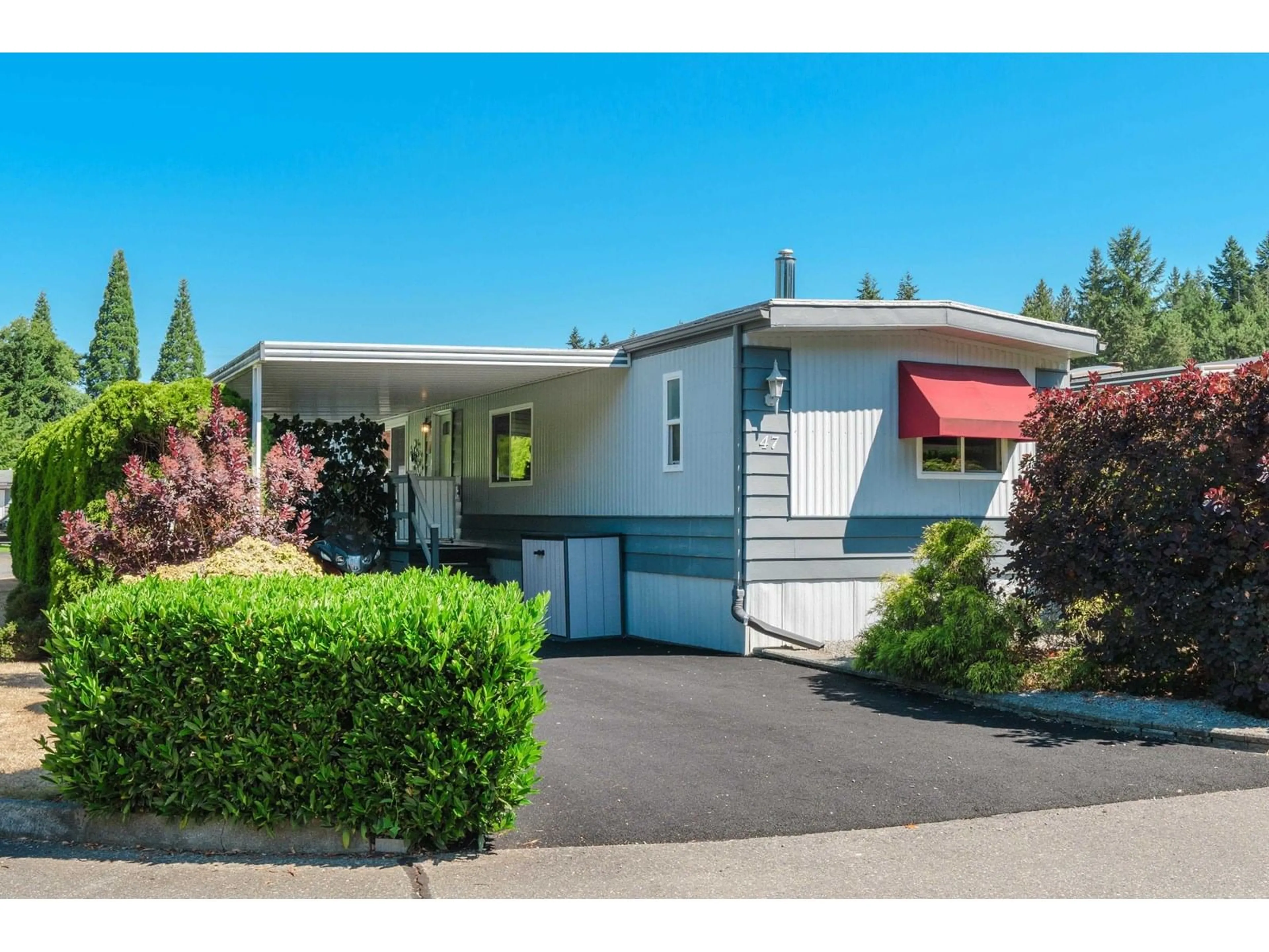 Home with vinyl exterior material, street for 47 - 2315 198, Langley British Columbia V2Z1Z1