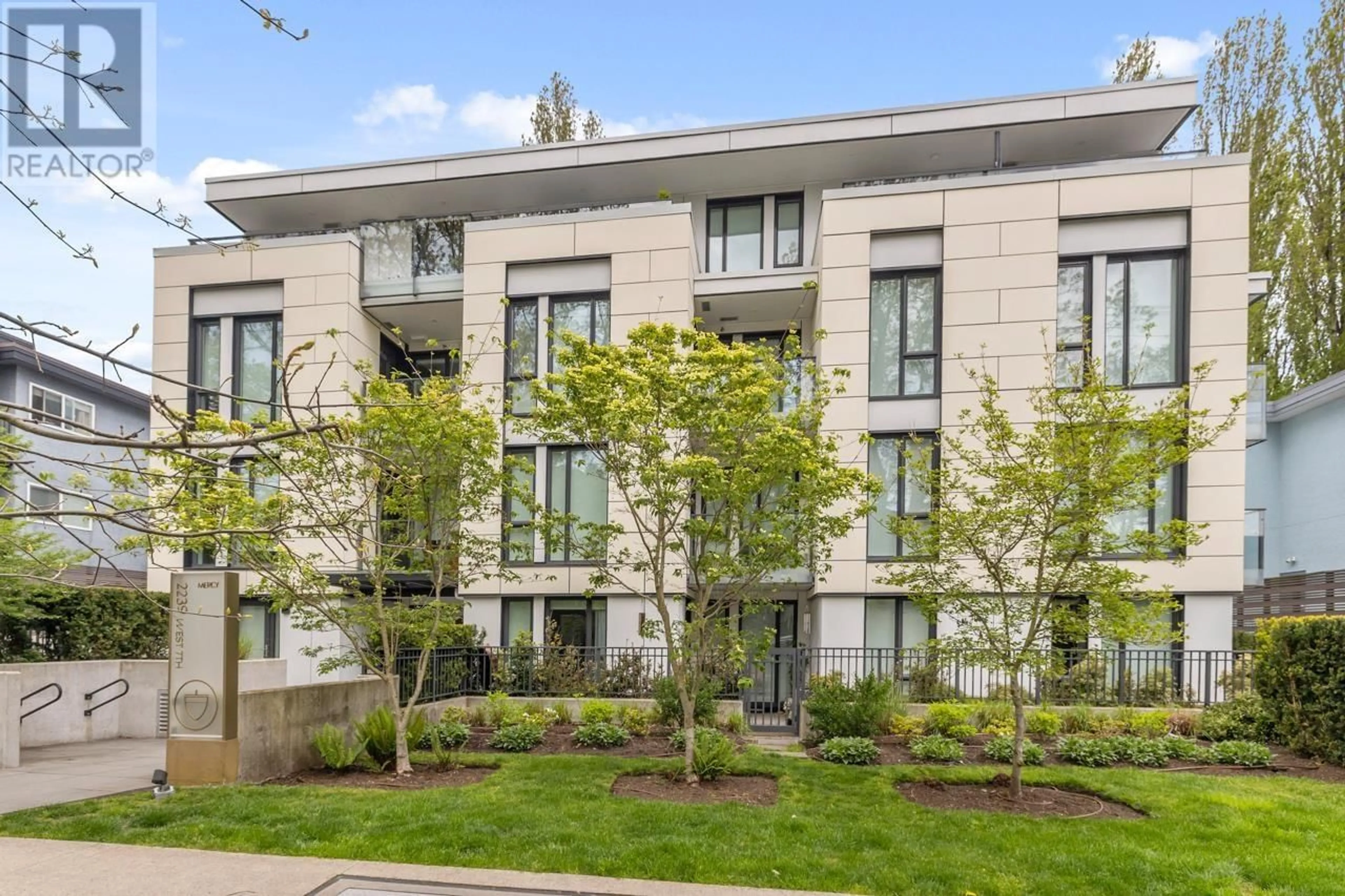 Patio, street for 401 - 2239 7TH AVENUE, Vancouver British Columbia V6K1Y3