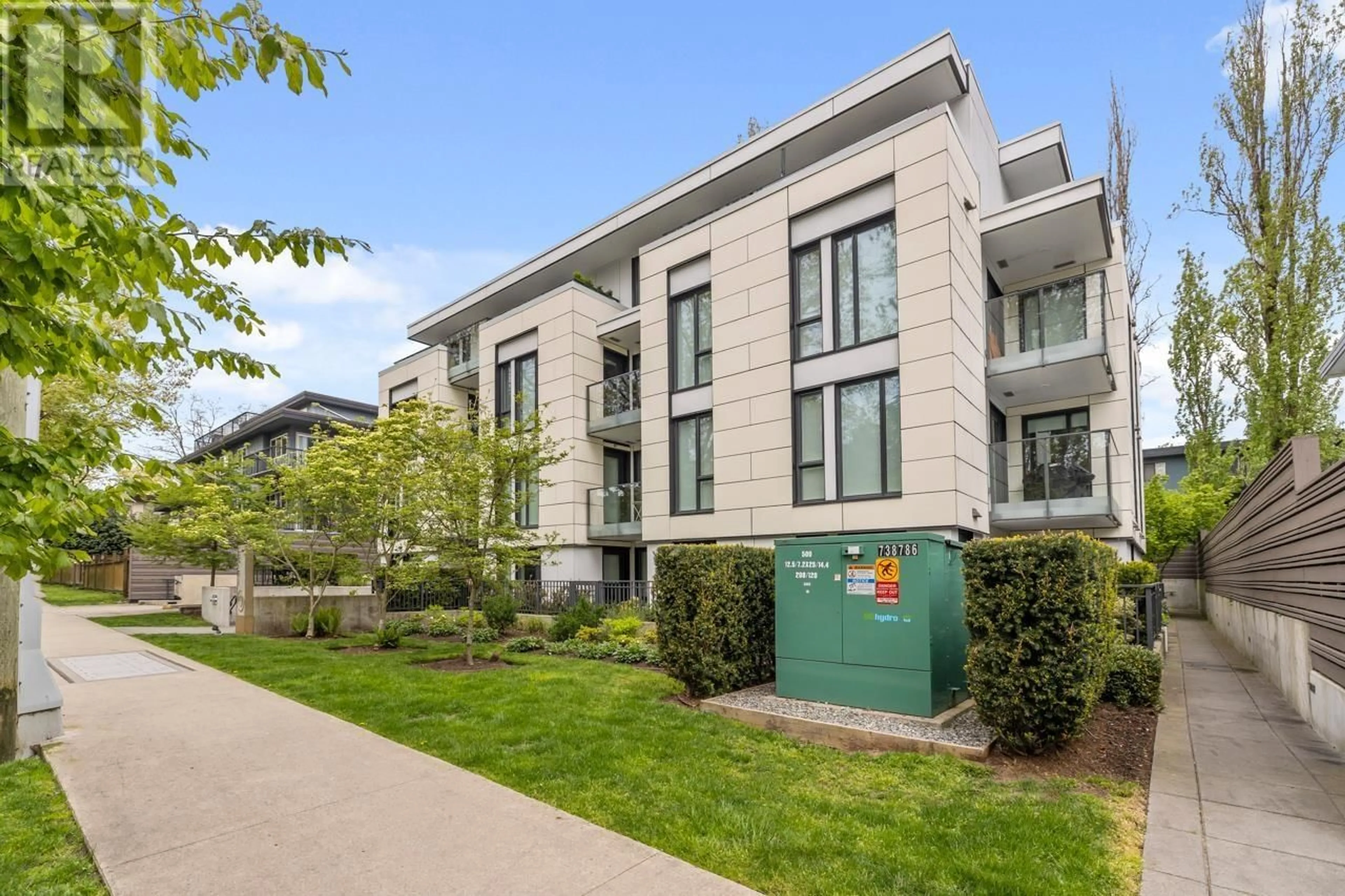 Unknown for 401 - 2239 7TH AVENUE, Vancouver British Columbia V6K1Y3