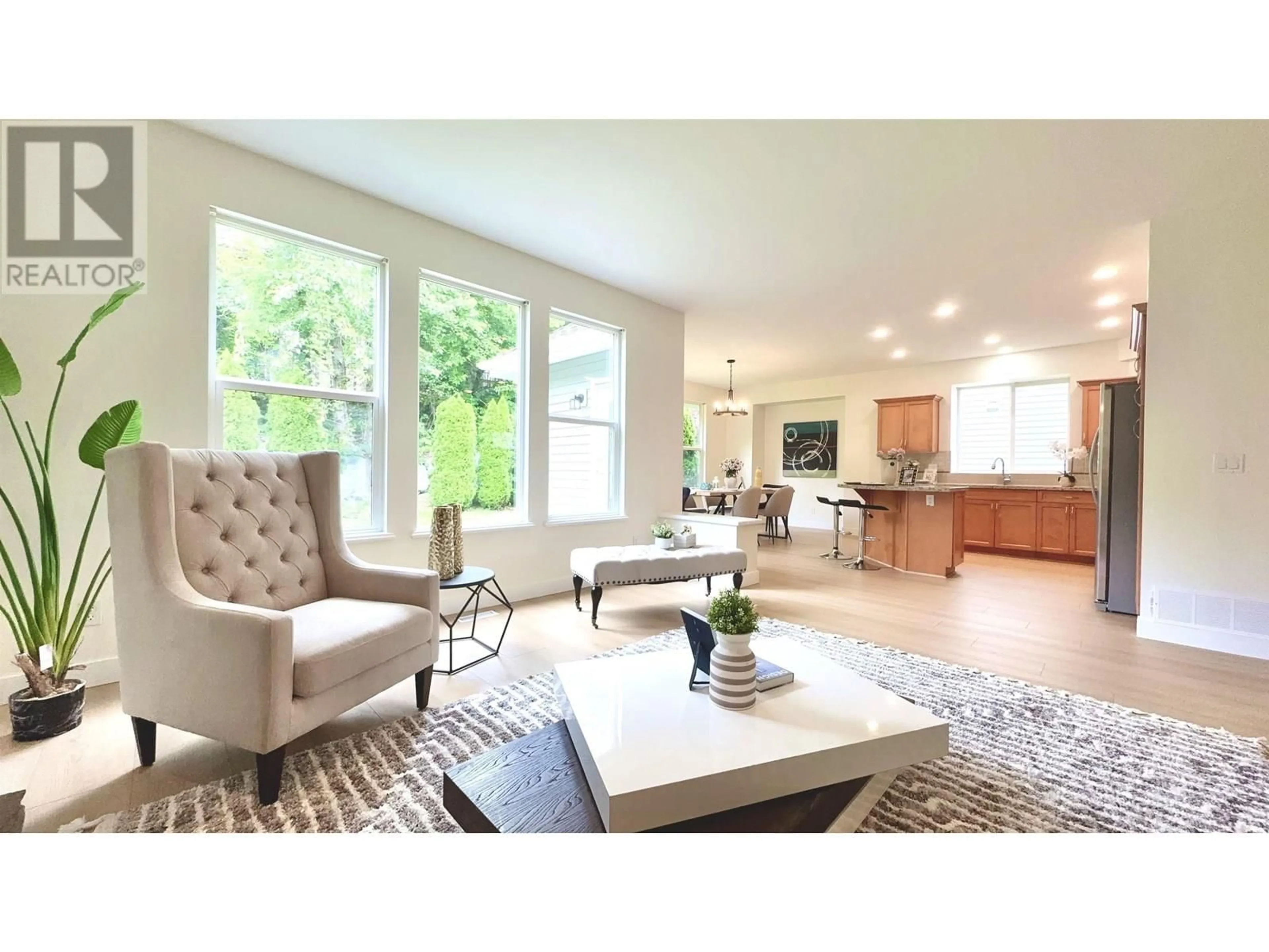 Living room with furniture, unknown for 99 MAPLE DRIVE, Port Moody British Columbia V3E2Y2