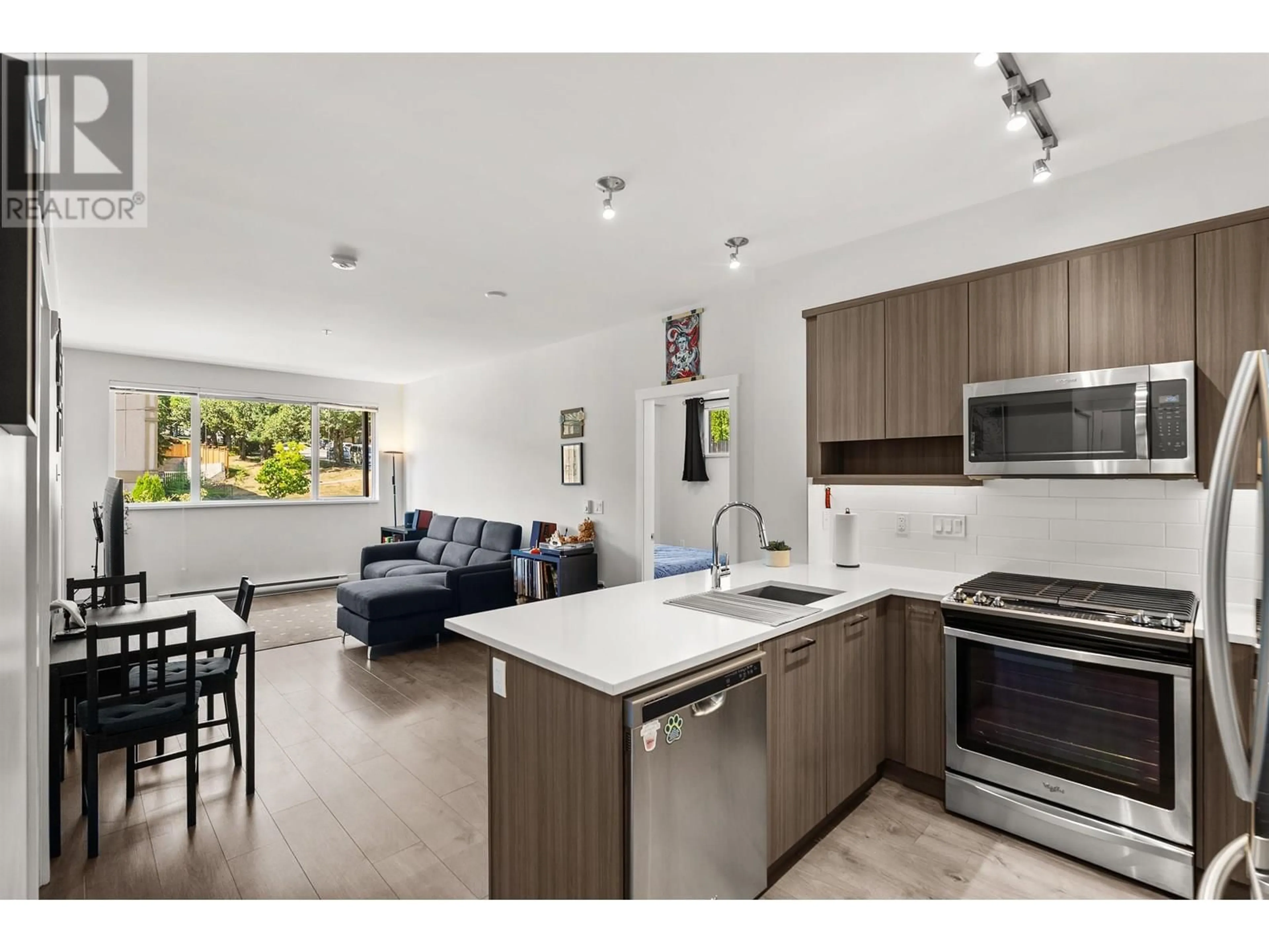 Open concept kitchen, unknown for 211 - 1306 FIFTH AVENUE, New Westminster British Columbia V3M0K5