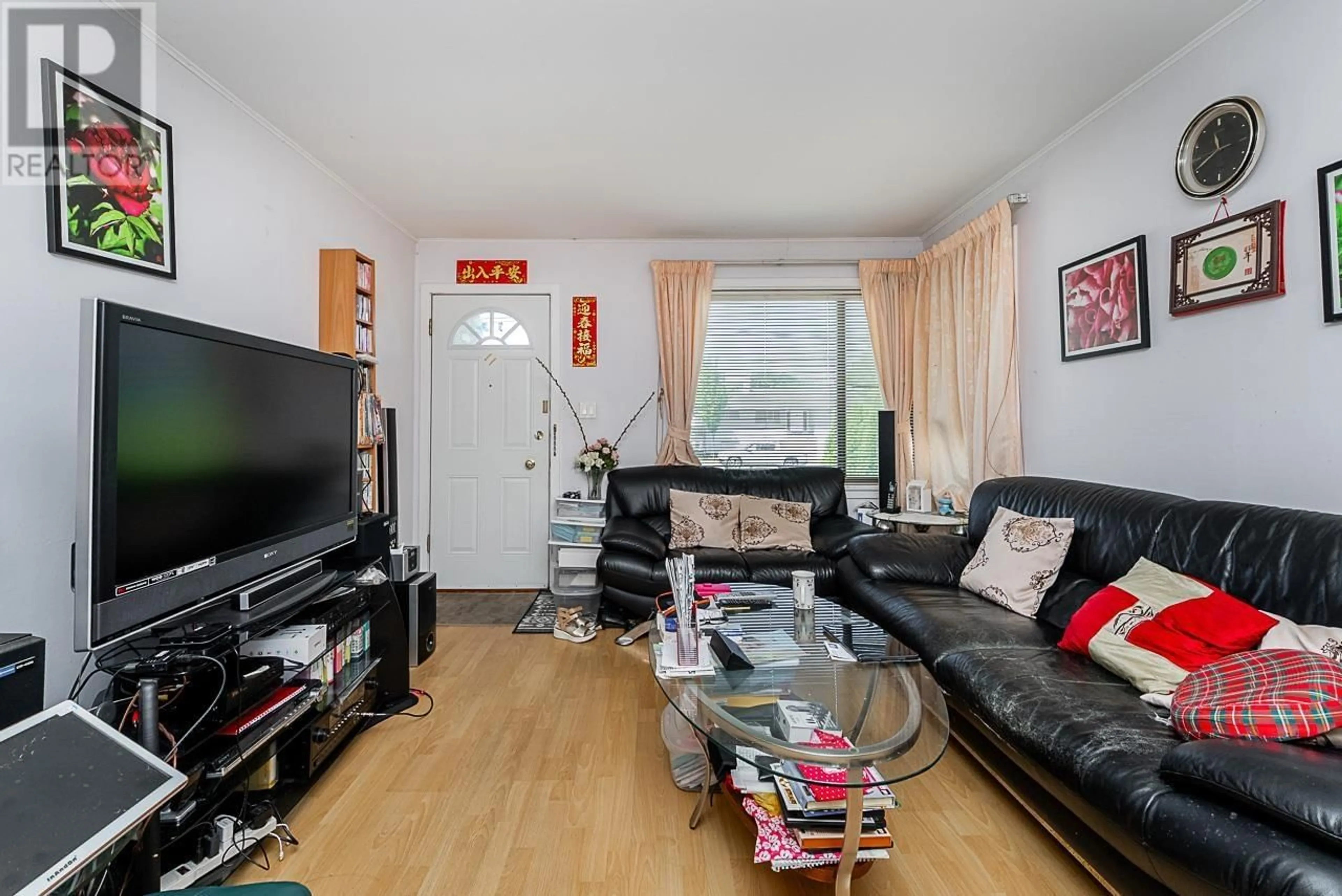 Living room with furniture, unknown for 942 NANAIMO STREET, Vancouver British Columbia V5L4S9