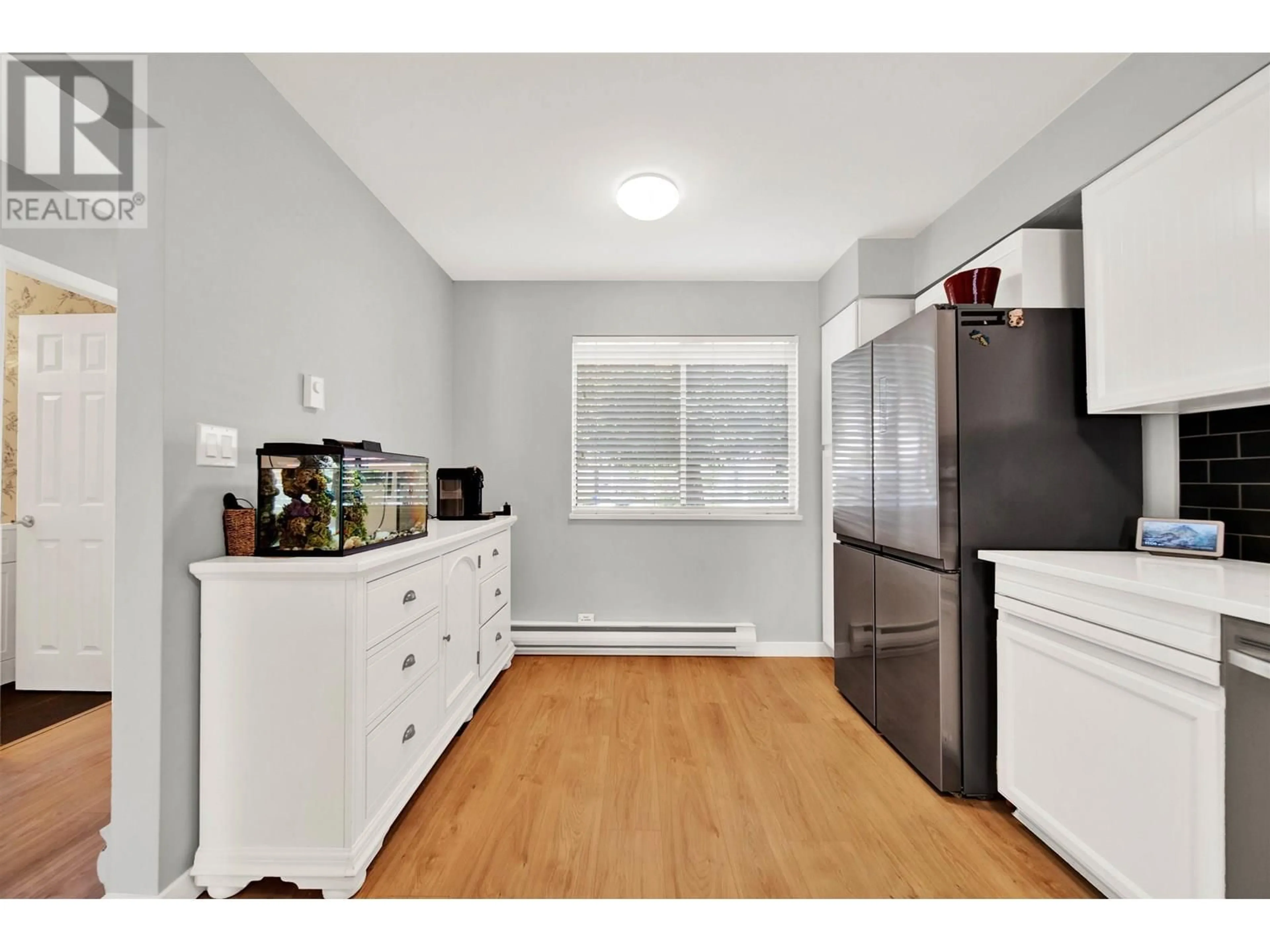 Standard kitchen, wood/laminate floor for 21 - 10680 SPRINGMONT DRIVE, Richmond British Columbia V7E1W1
