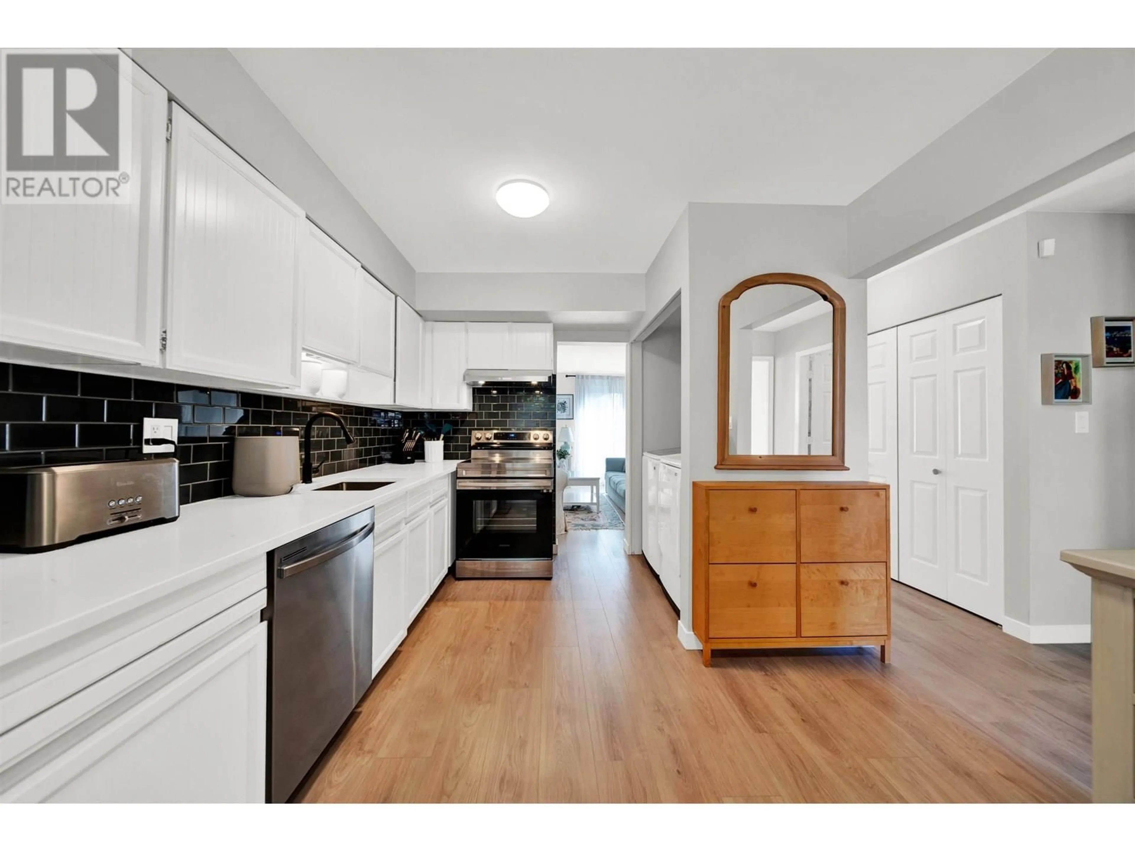 Open concept kitchen, unknown for 21 - 10680 SPRINGMONT DRIVE, Richmond British Columbia V7E1W1