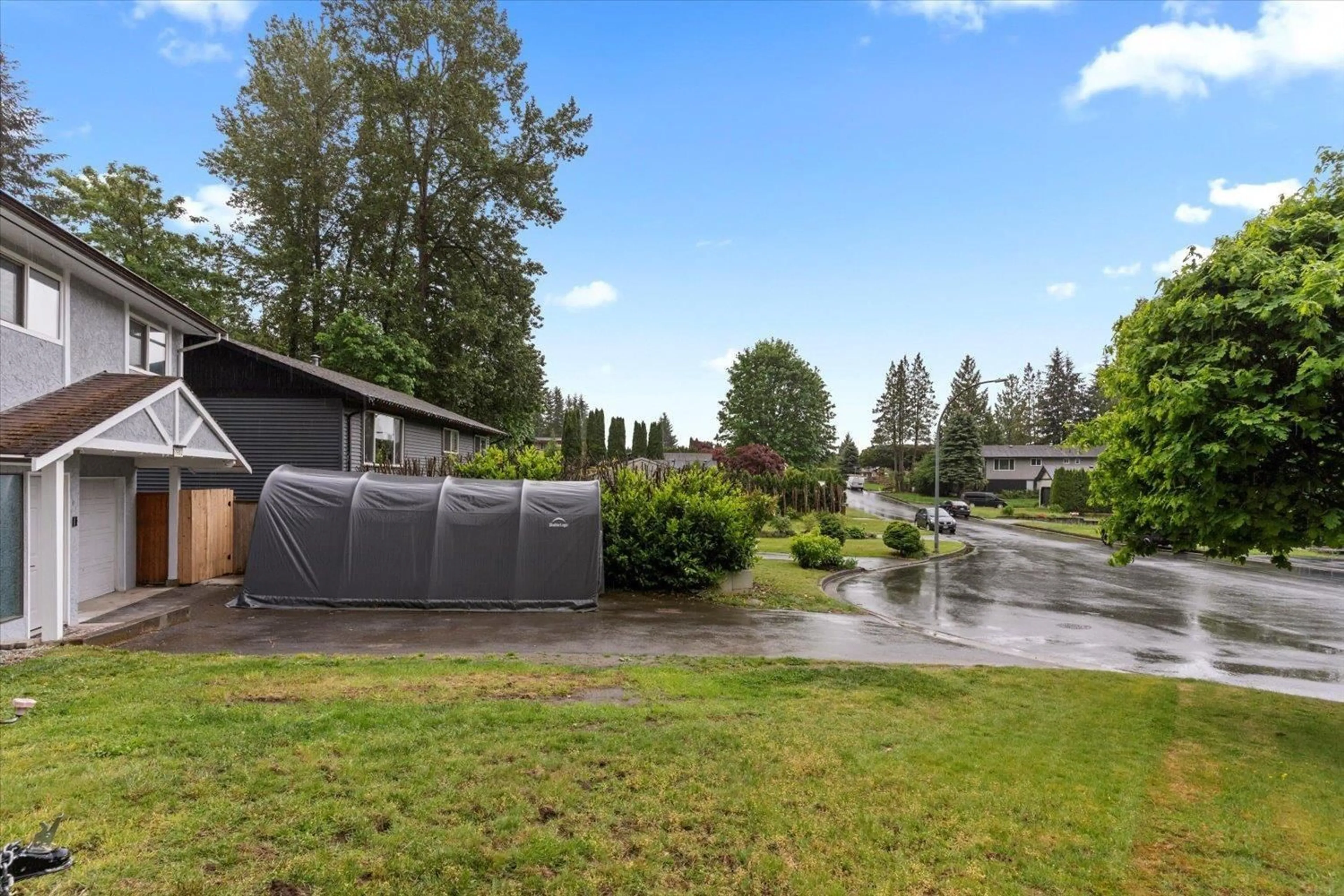 Patio, water/lake/river/ocean view for 7902 THRASHER, Mission British Columbia V2V5H3