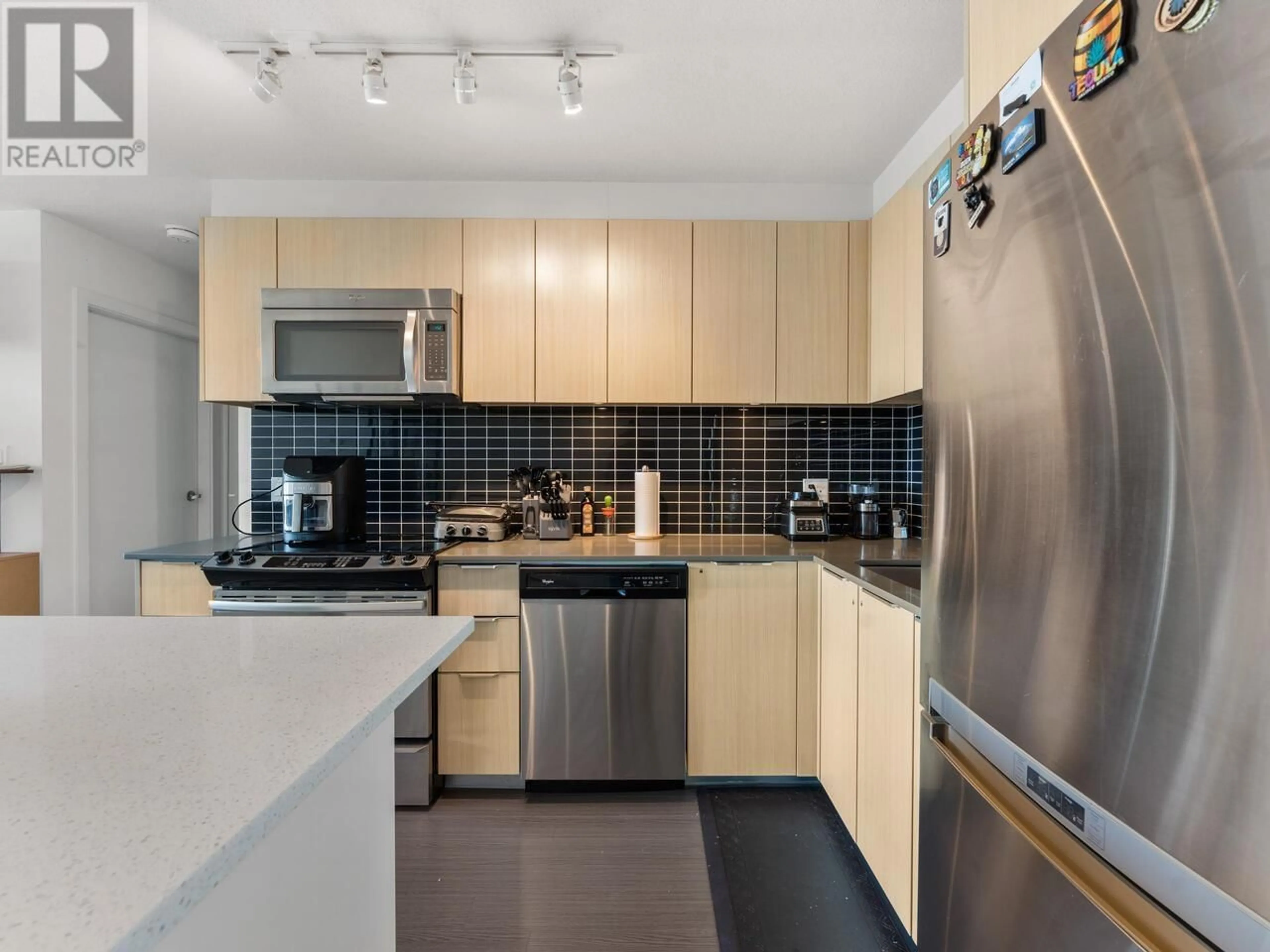 Standard kitchen, ceramic/tile floor for 1212 - 1325 ROLSTON STREET, Vancouver British Columbia V6B0M2
