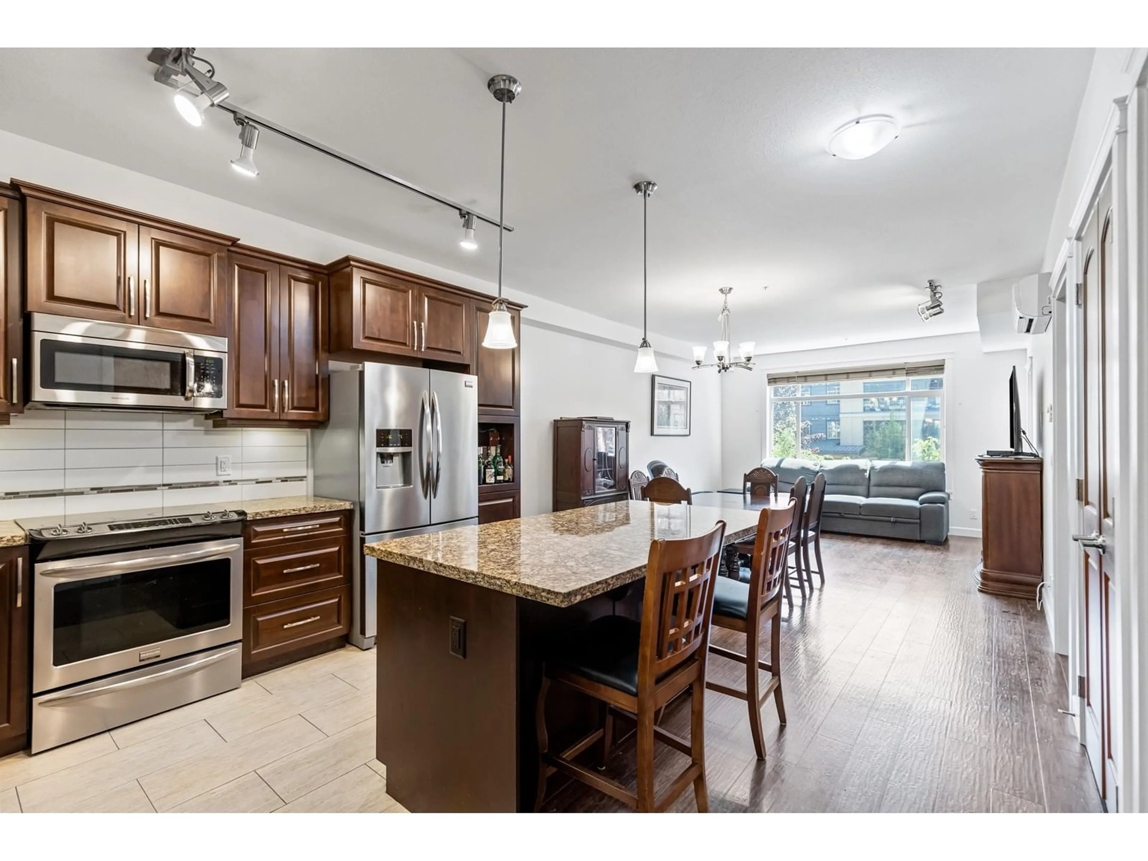 Open concept kitchen, unknown for 356 - 8258 207A, Langley British Columbia V2Y0N4